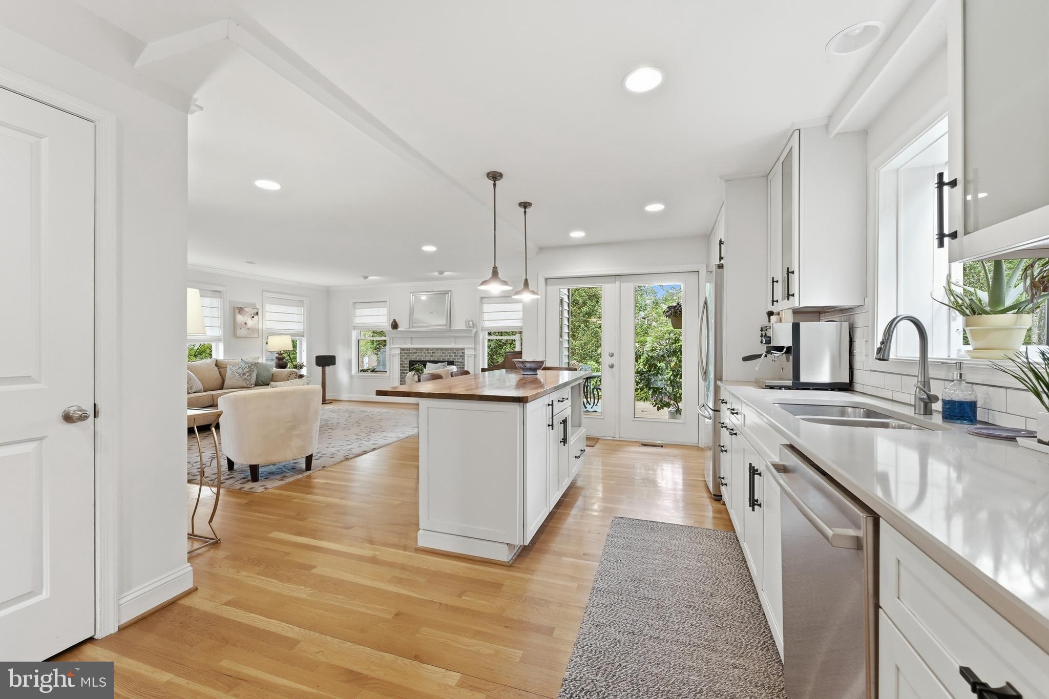 ROSEWOOD - Residential