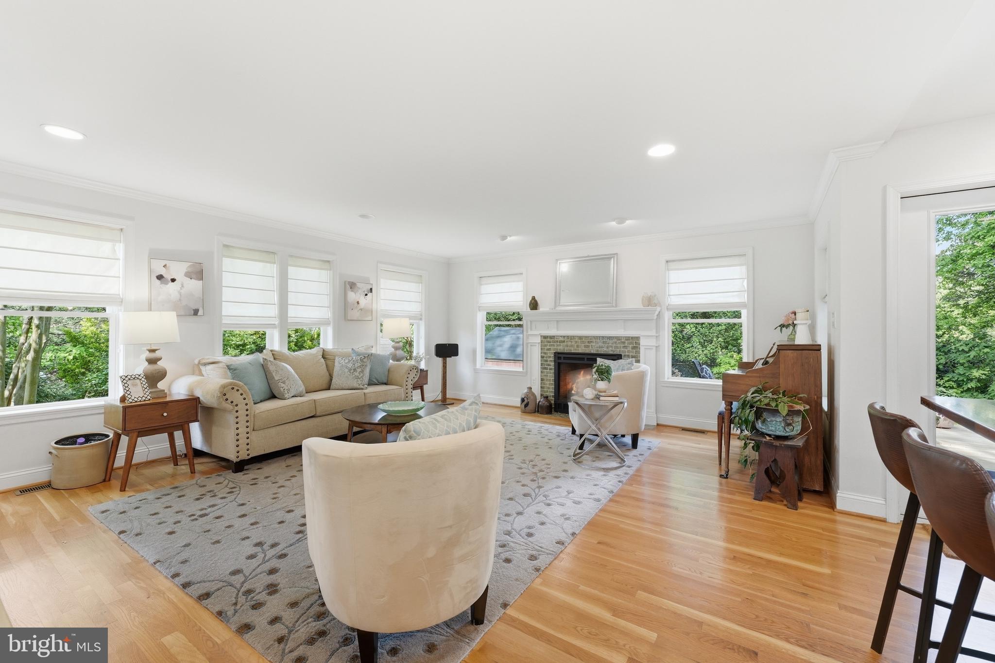 ROSEWOOD - Residential