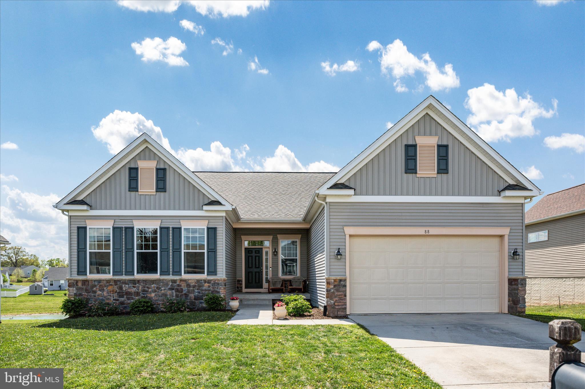 ARCADIA SPRINGS - Residential