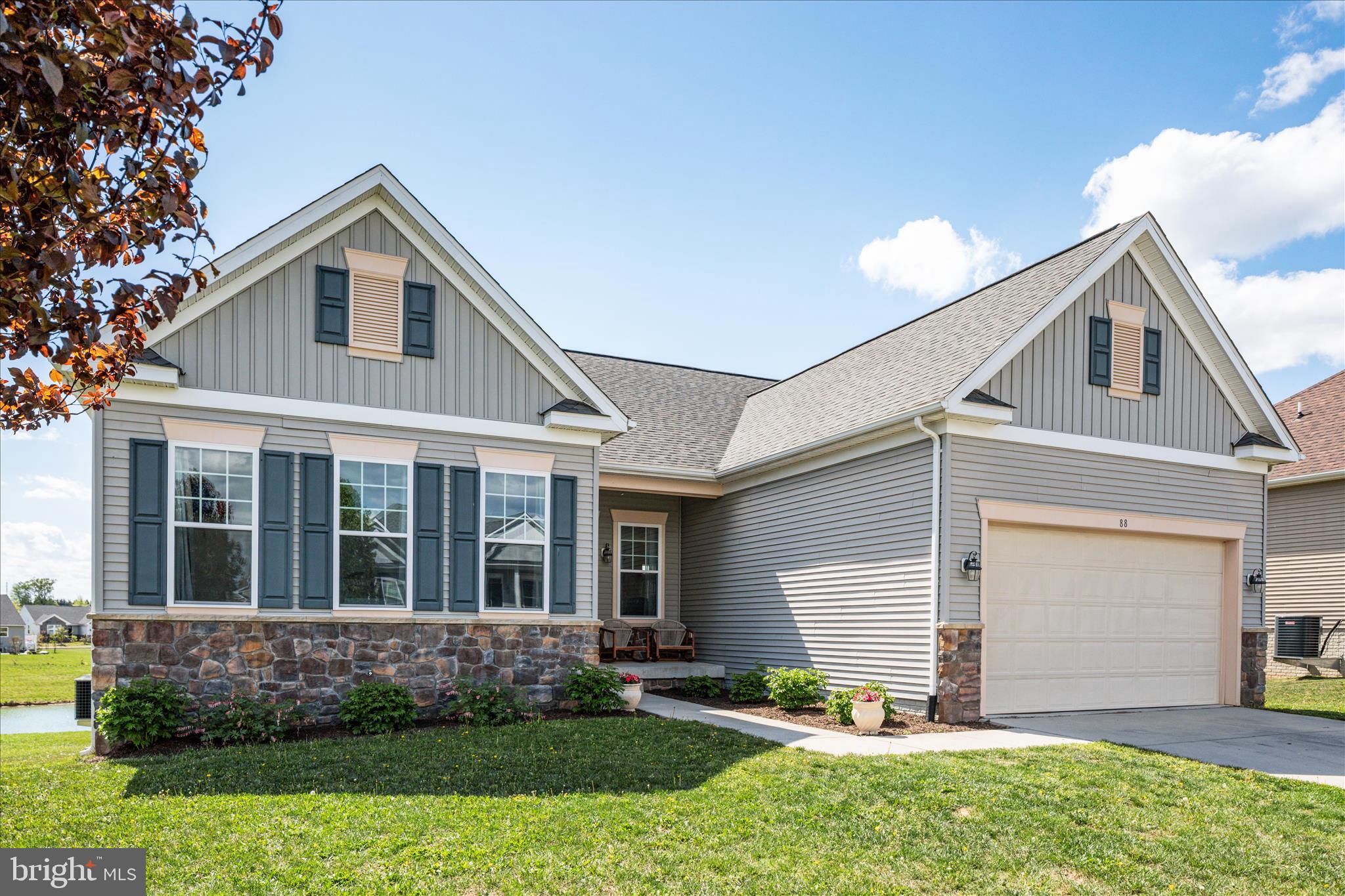 ARCADIA SPRINGS - Residential