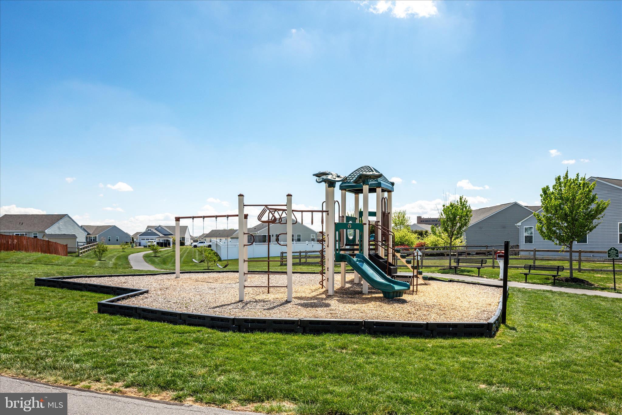 ARCADIA SPRINGS - Residential