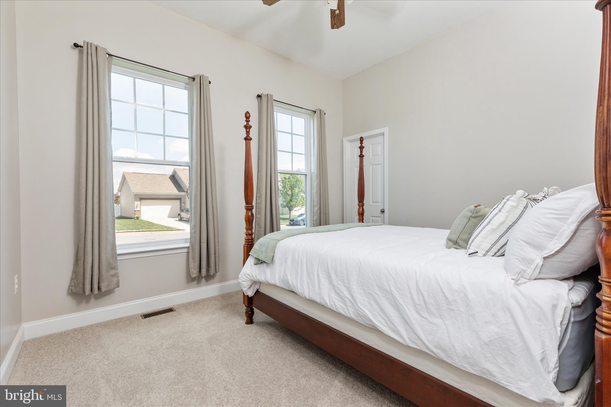 ARCADIA SPRINGS - Residential