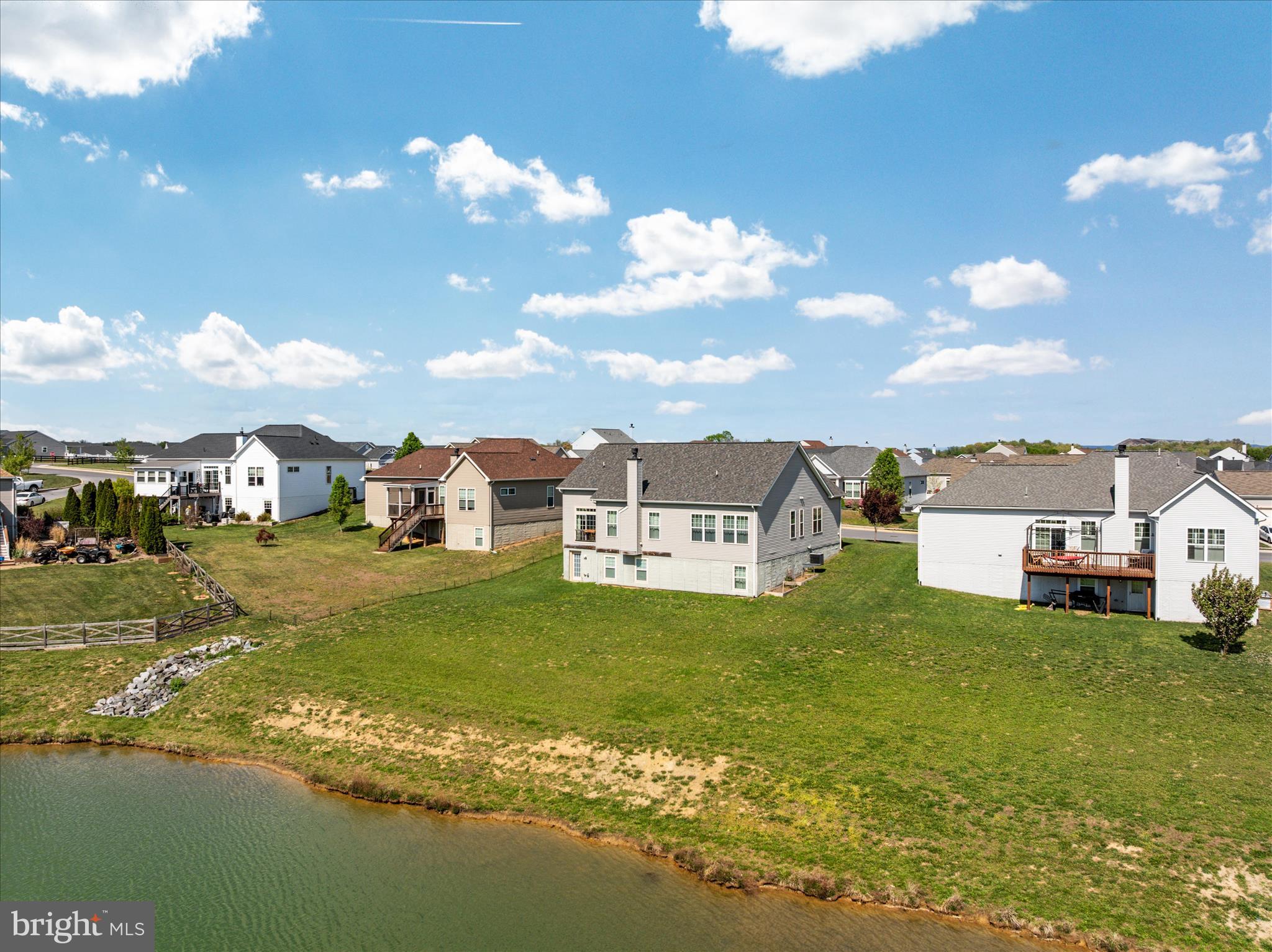 ARCADIA SPRINGS - Residential