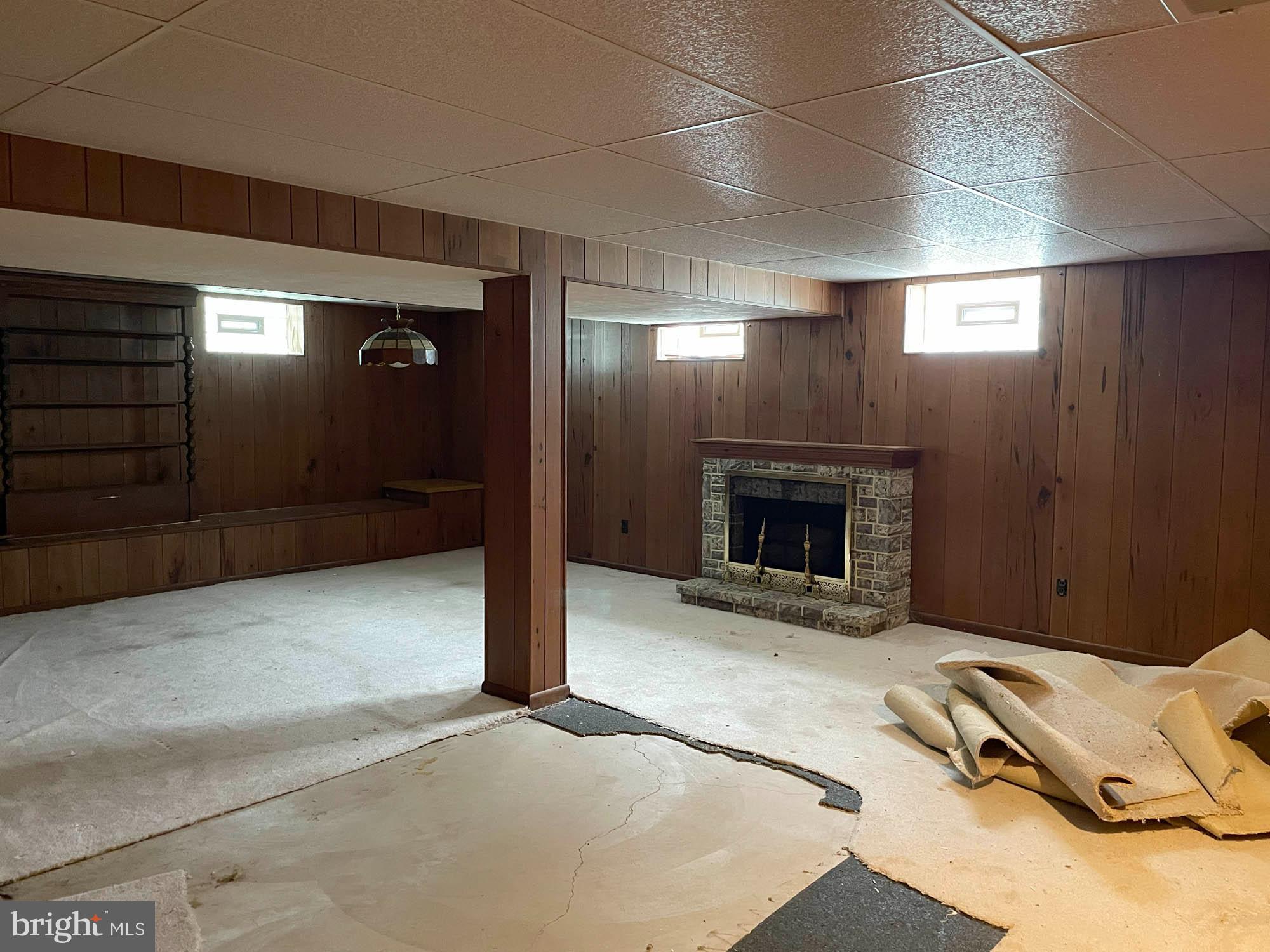 PERRY HALL - Residential