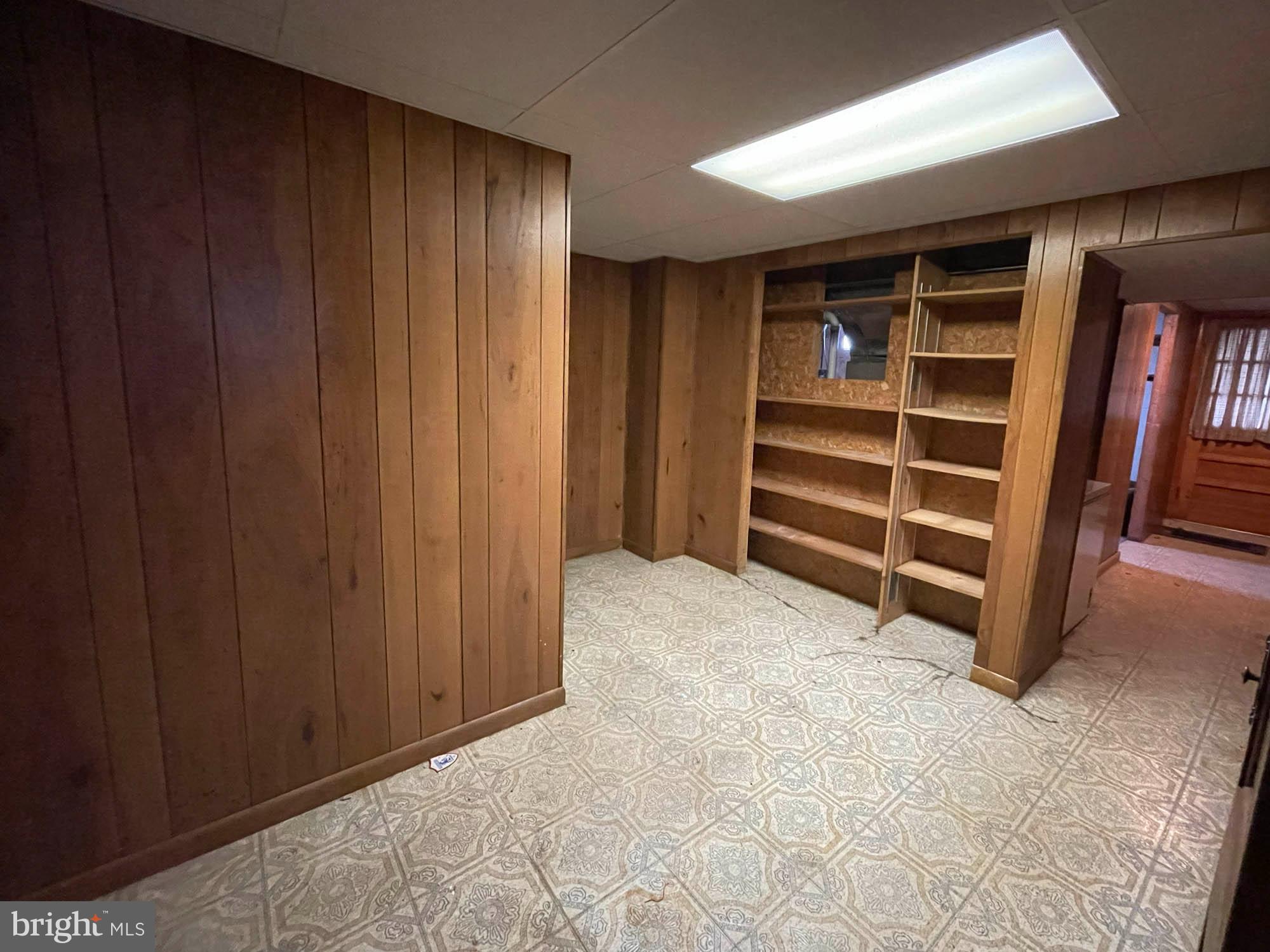 PERRY HALL - Residential