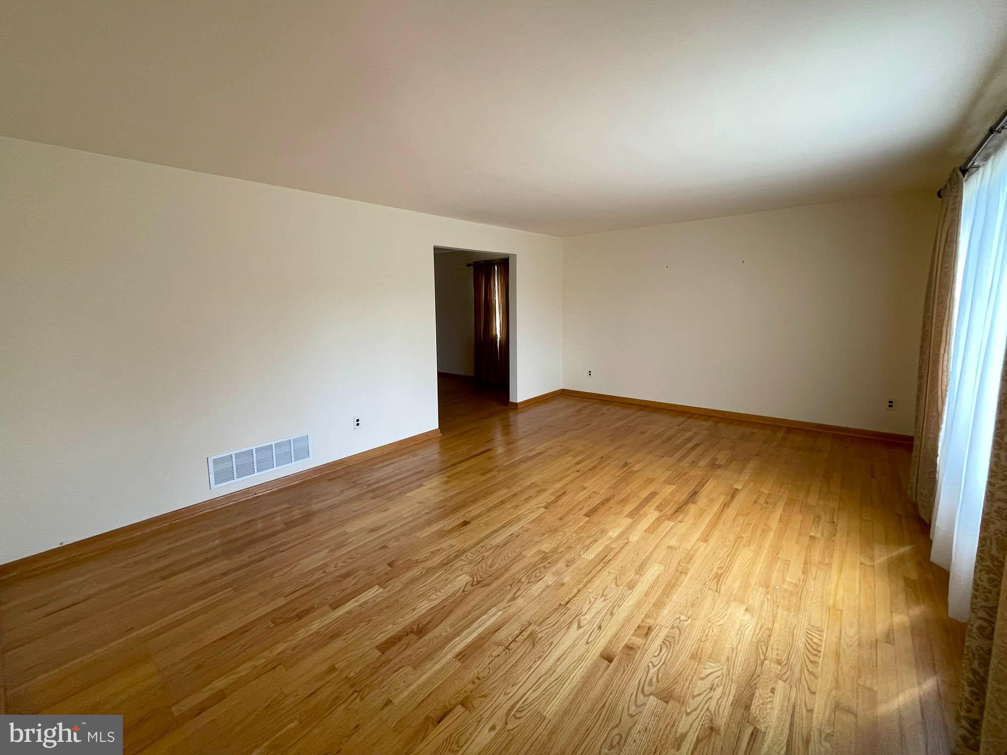 PERRY HALL - Residential