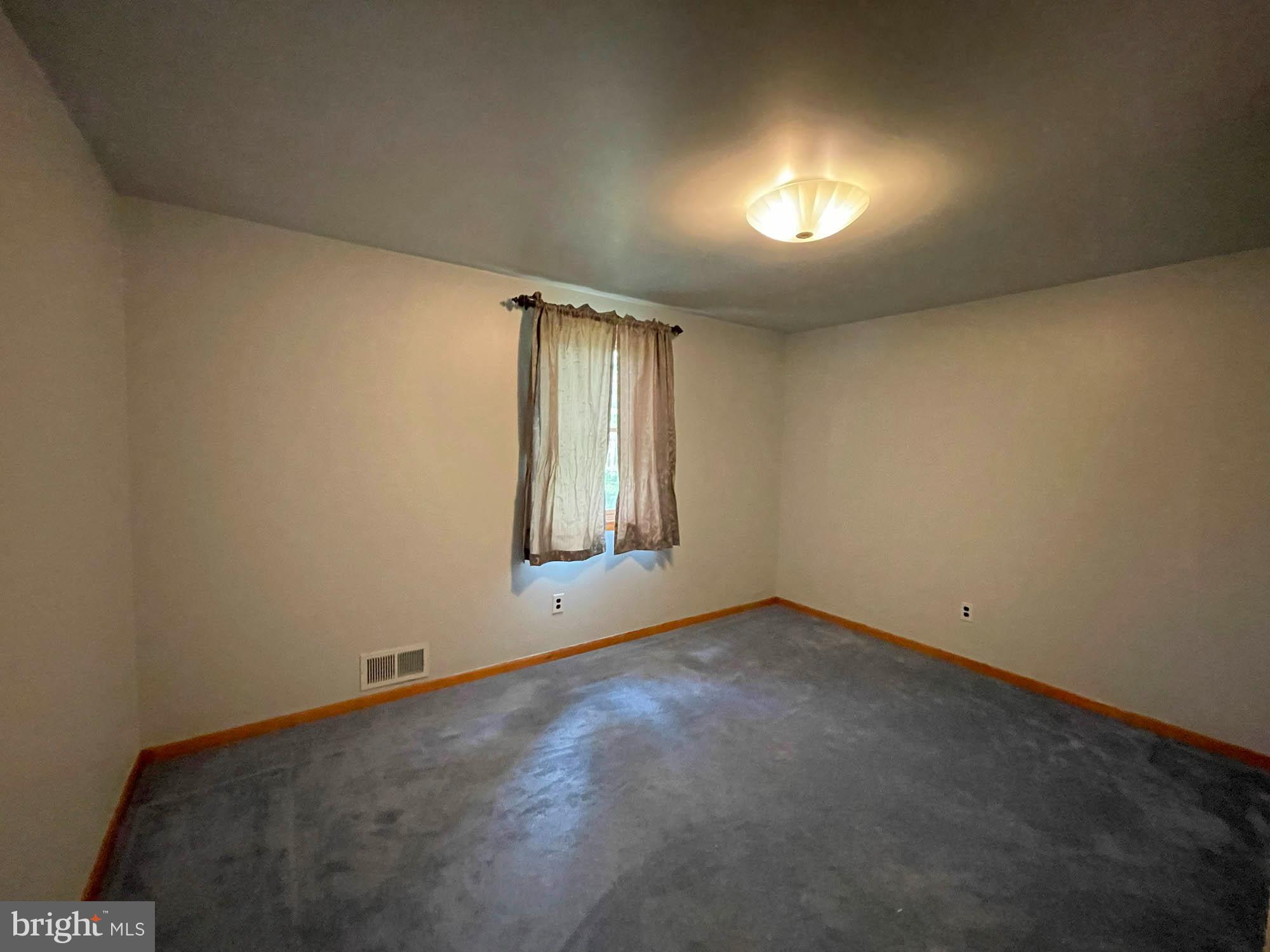 PERRY HALL - Residential