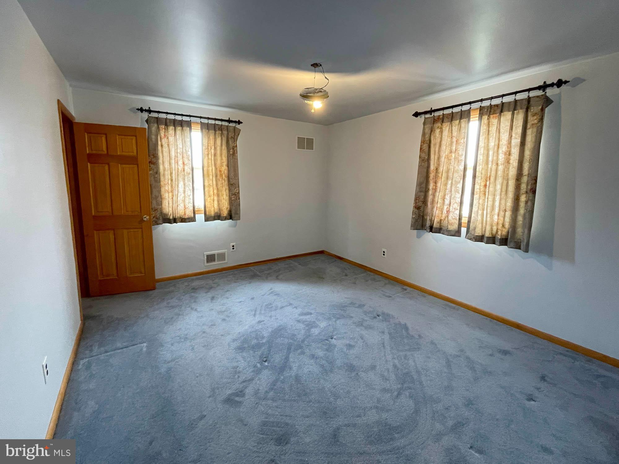 PERRY HALL - Residential