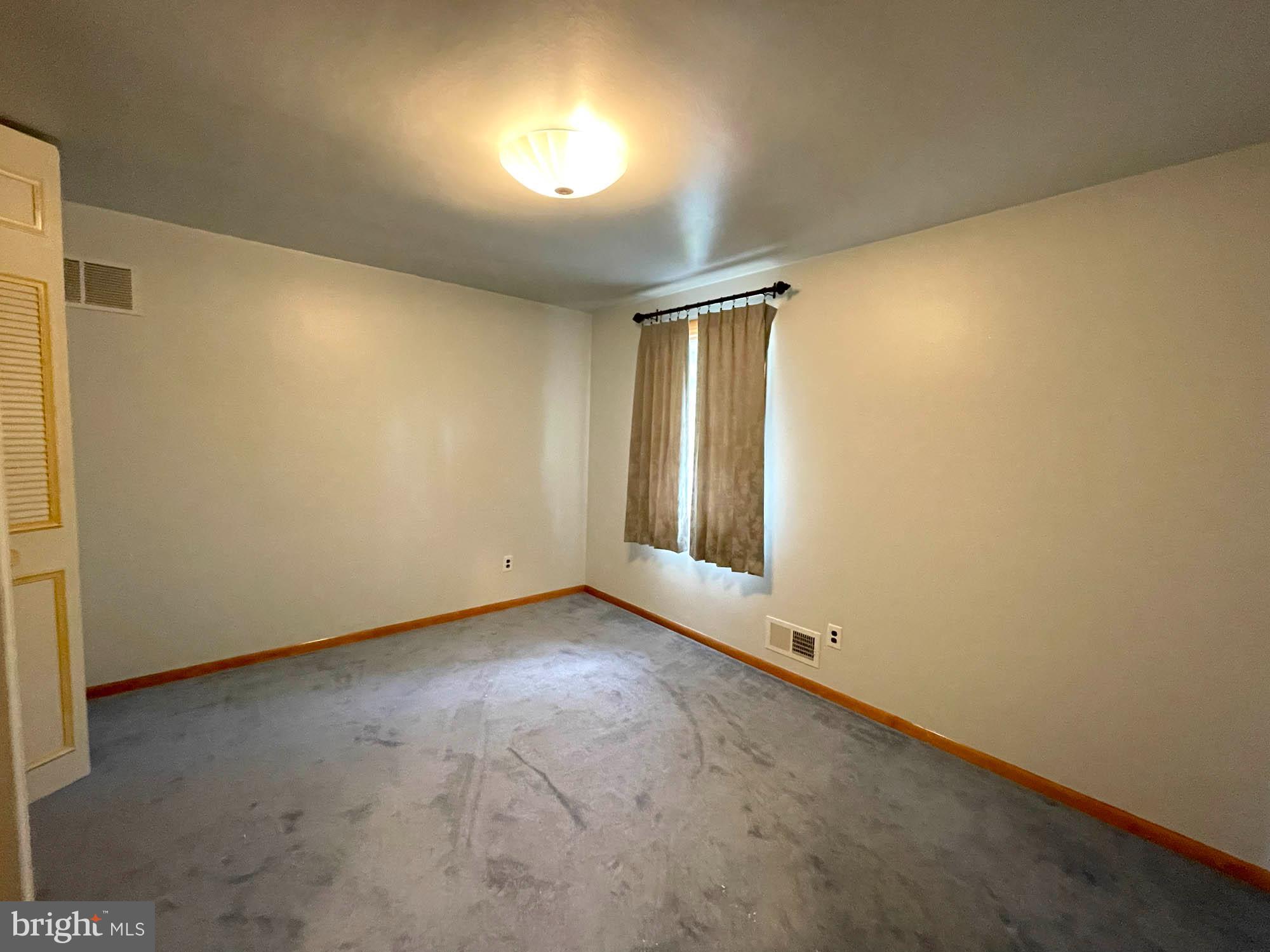 PERRY HALL - Residential