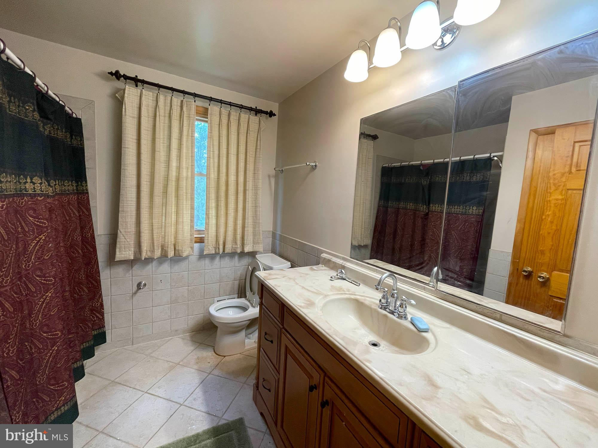 PERRY HALL - Residential