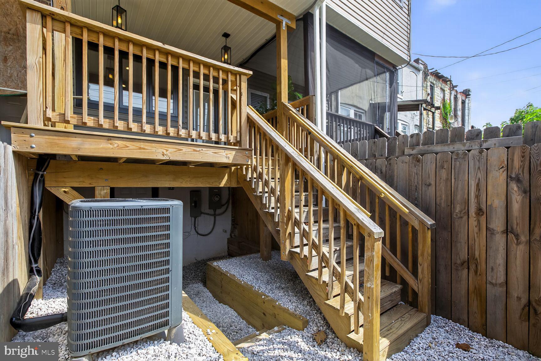 BIDDLE STREET - Residential