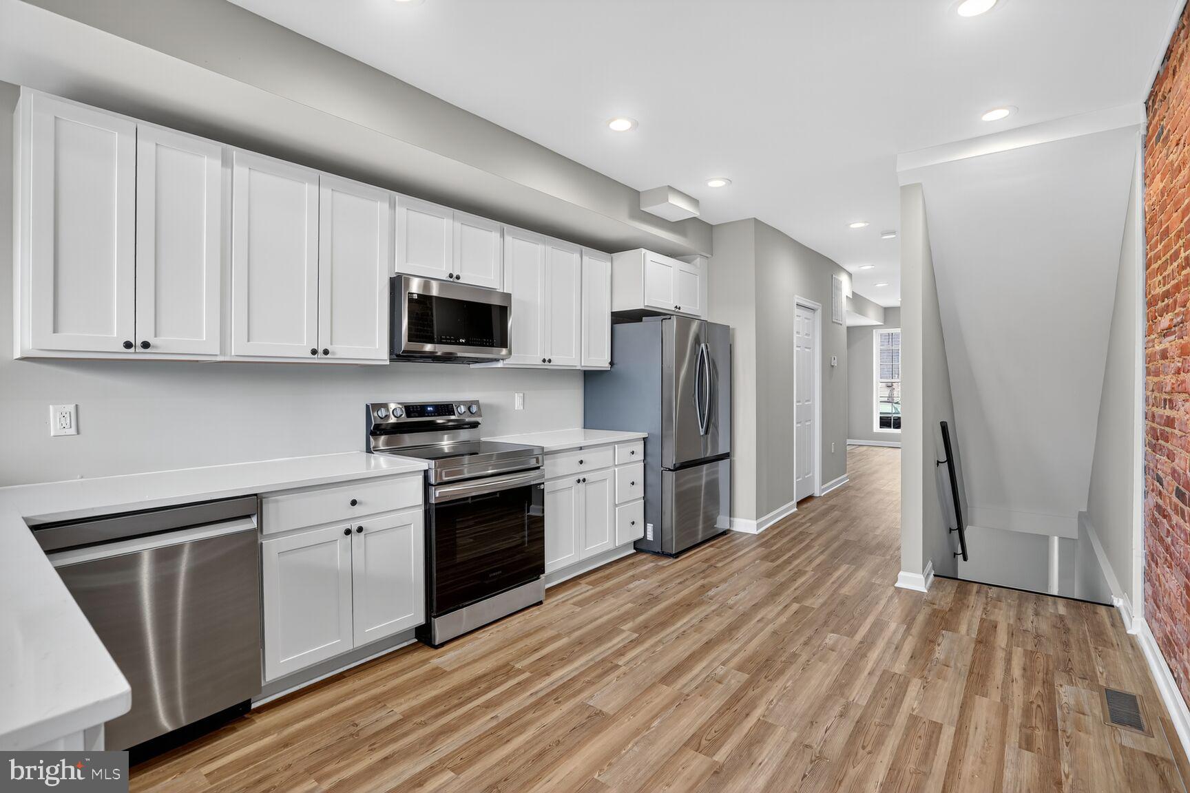 BIDDLE STREET - Residential