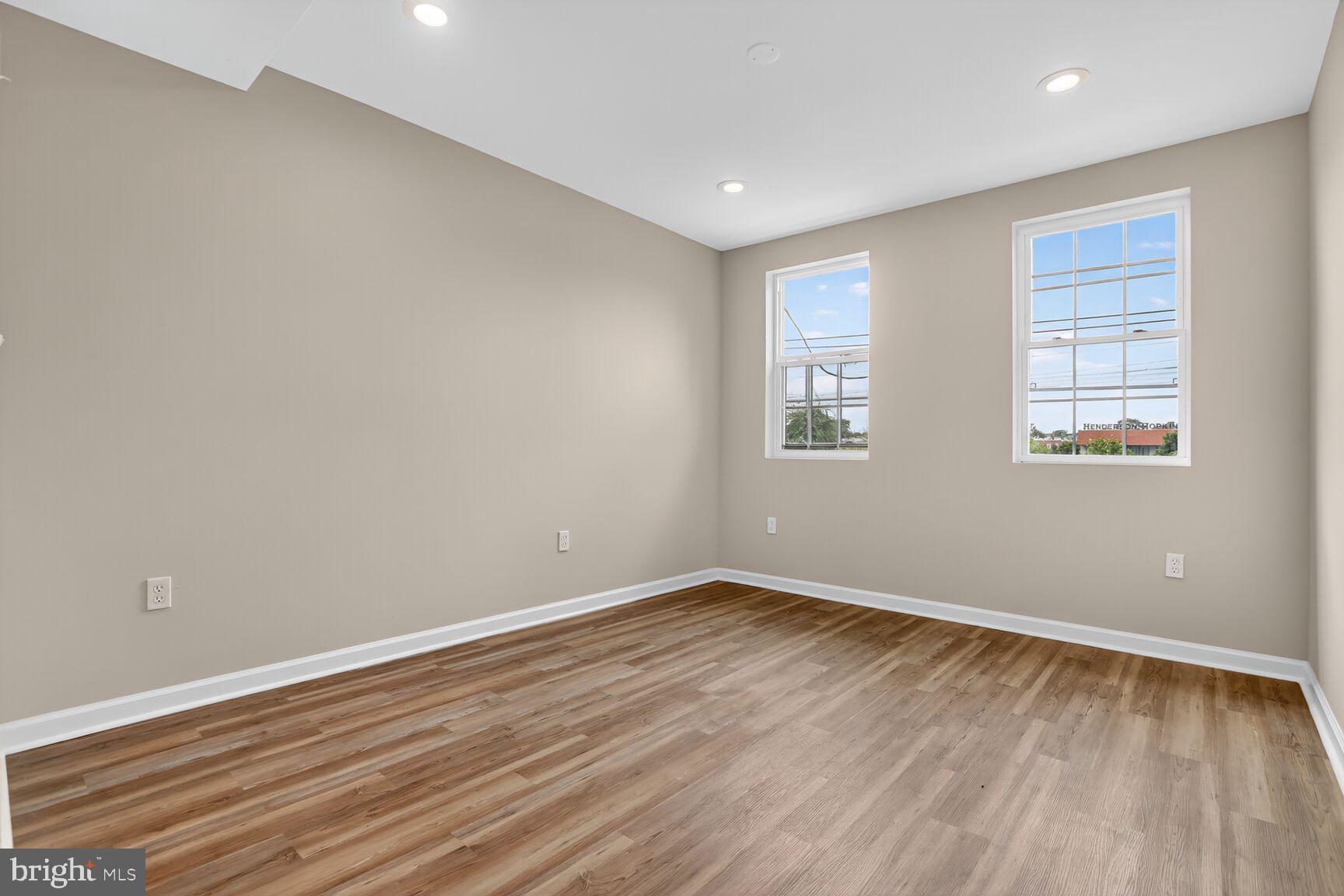 BIDDLE STREET - Residential