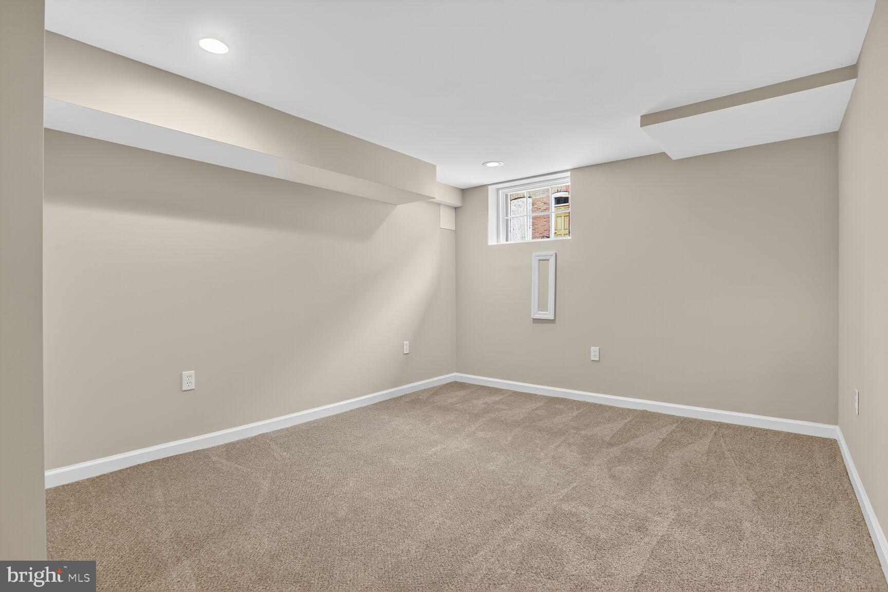 BIDDLE STREET - Residential