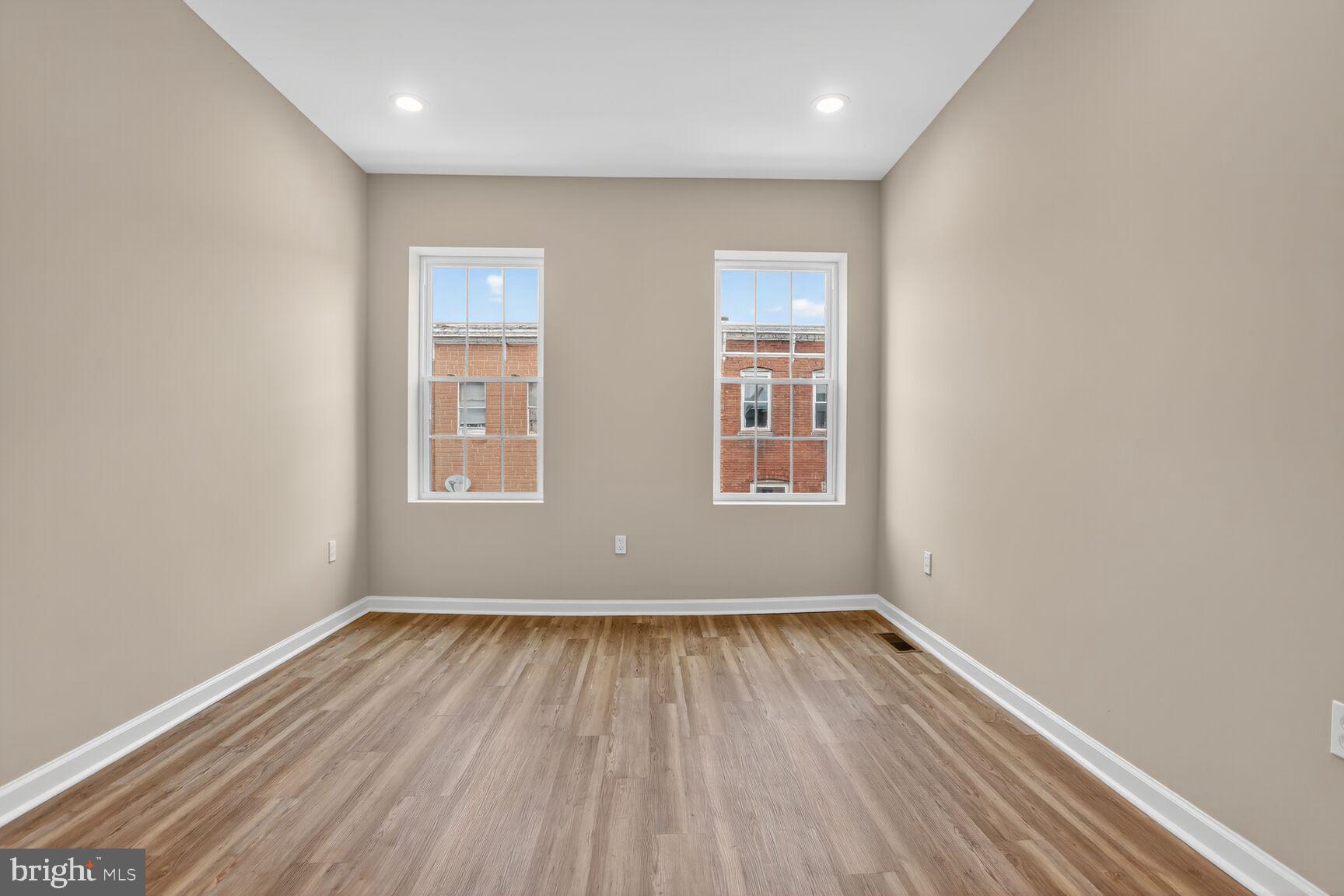 BIDDLE STREET - Residential