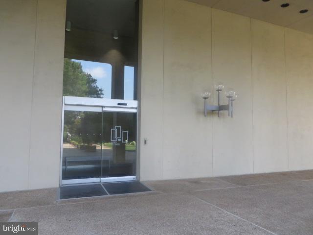 200 LOCUST STREET 8A