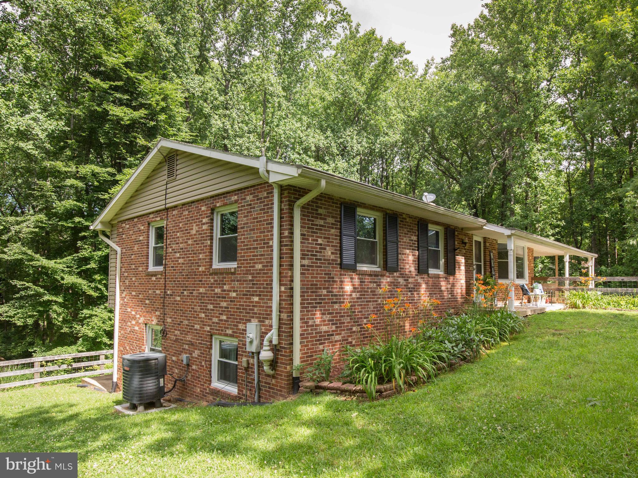 WATERLOO WOODS - Residential