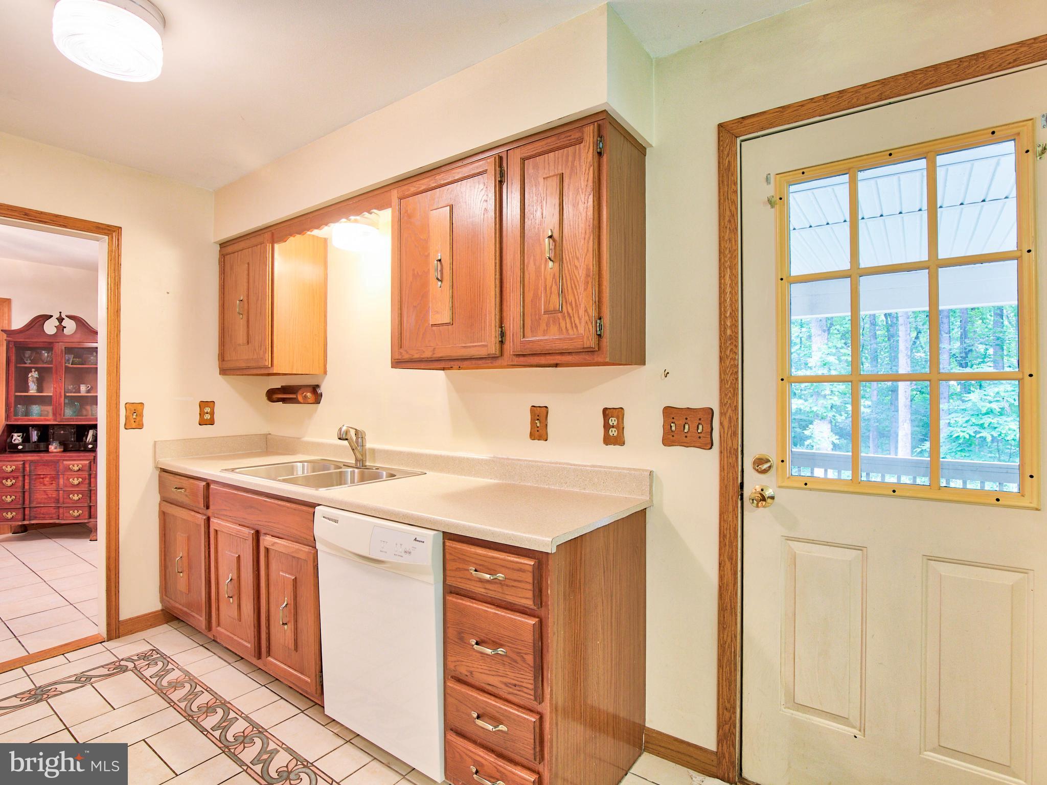 WATERLOO WOODS - Residential