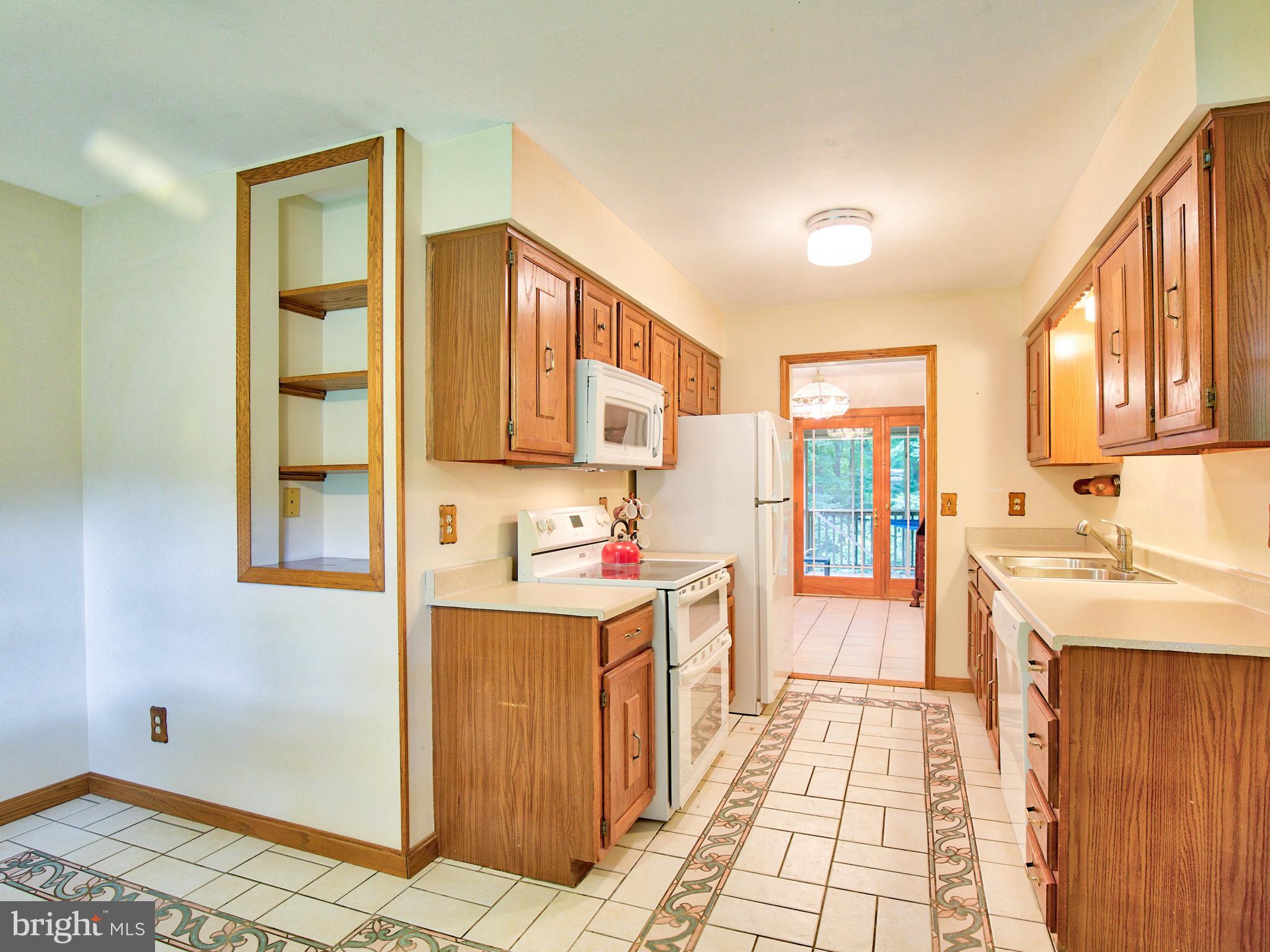 WATERLOO WOODS - Residential