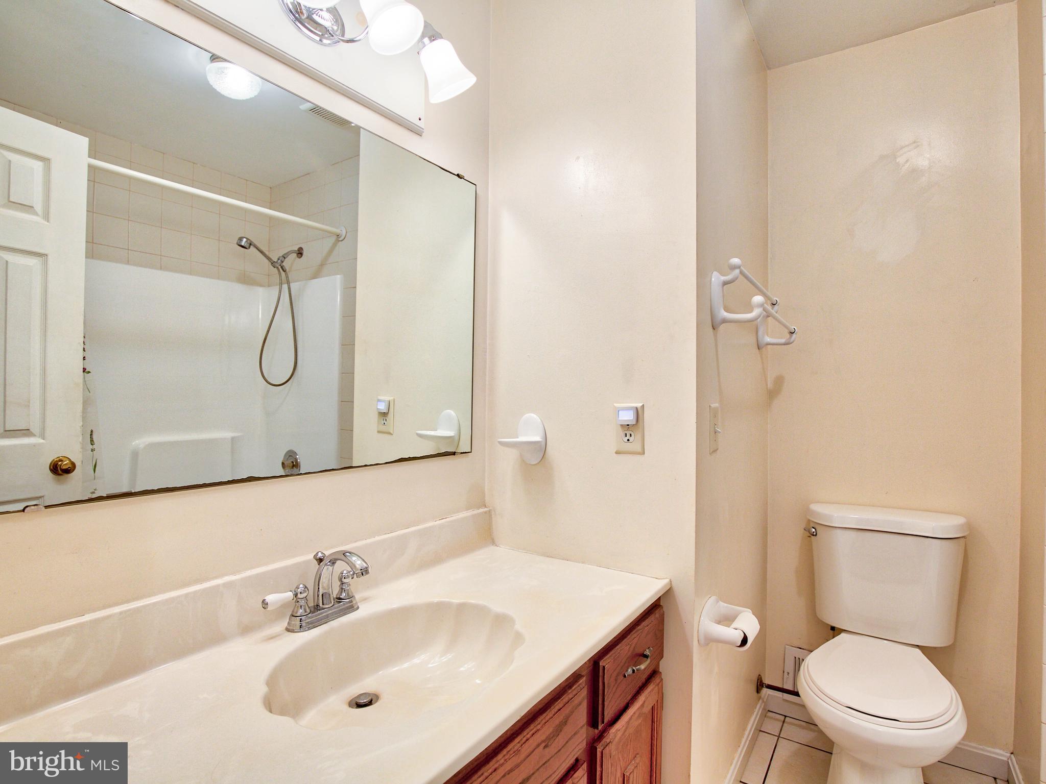 WATERLOO WOODS - Residential