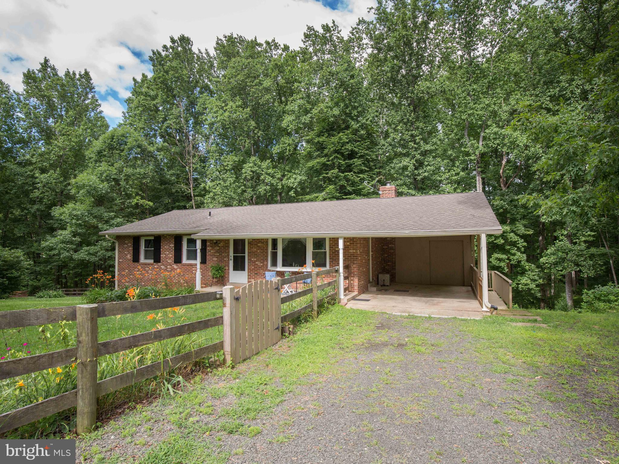 WATERLOO WOODS - Residential