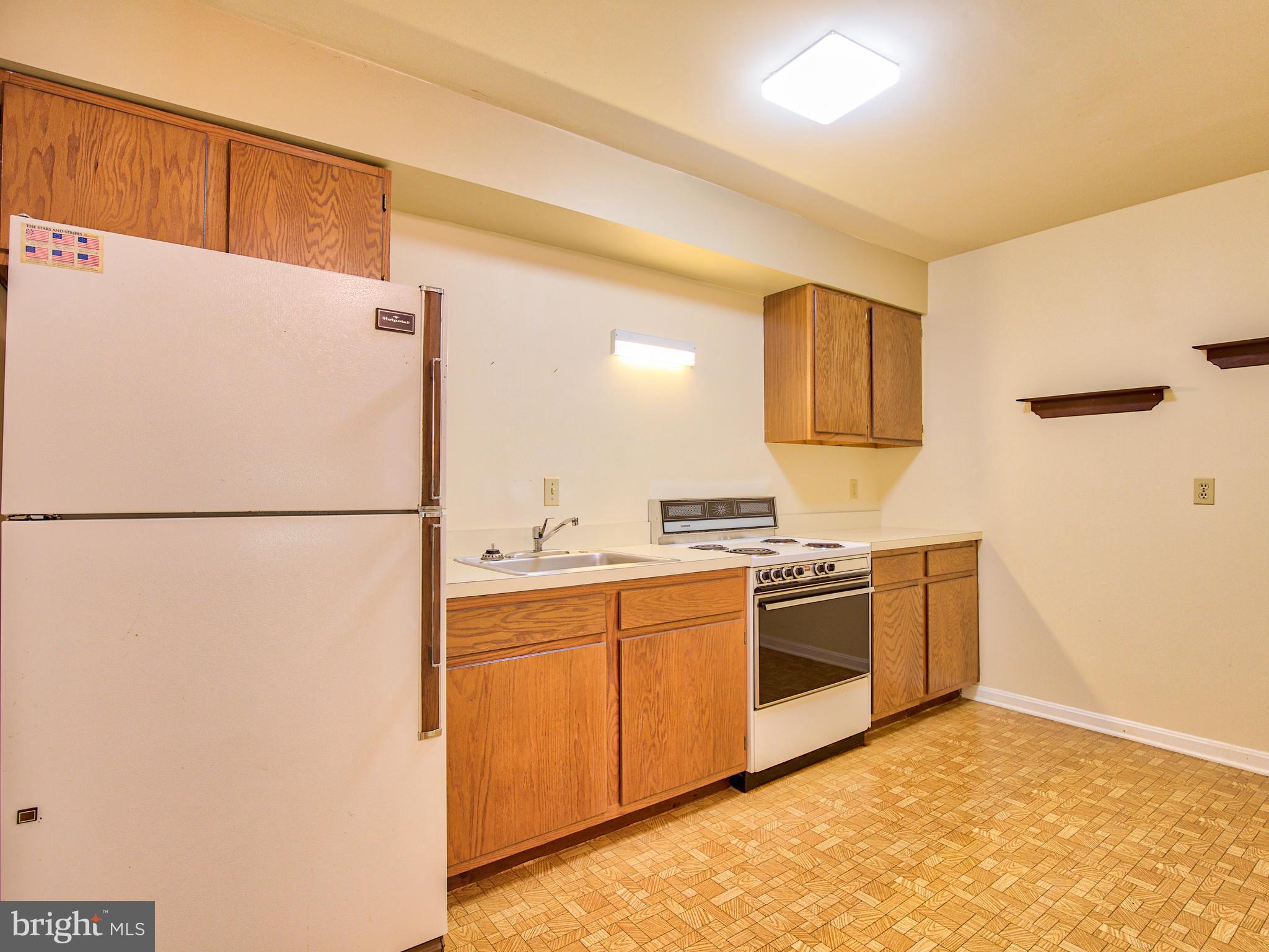 WATERLOO WOODS - Residential