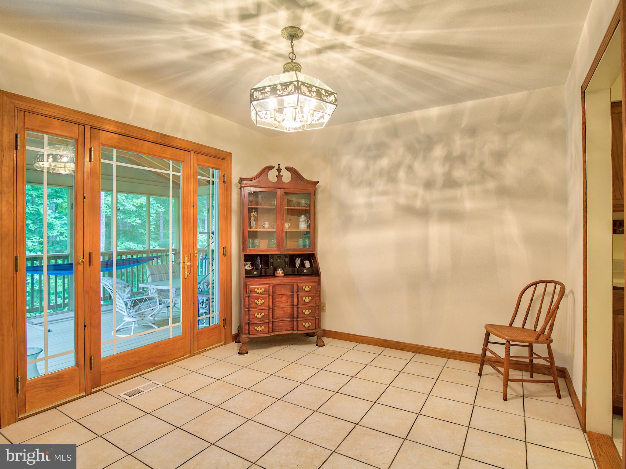 WATERLOO WOODS - Residential