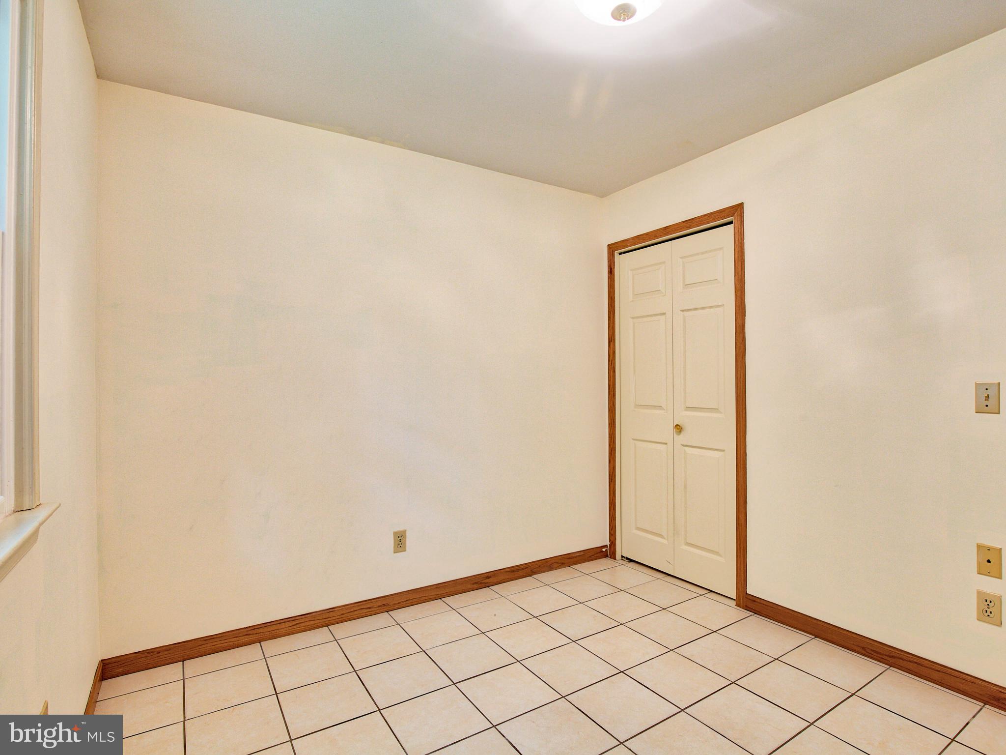 WATERLOO WOODS - Residential