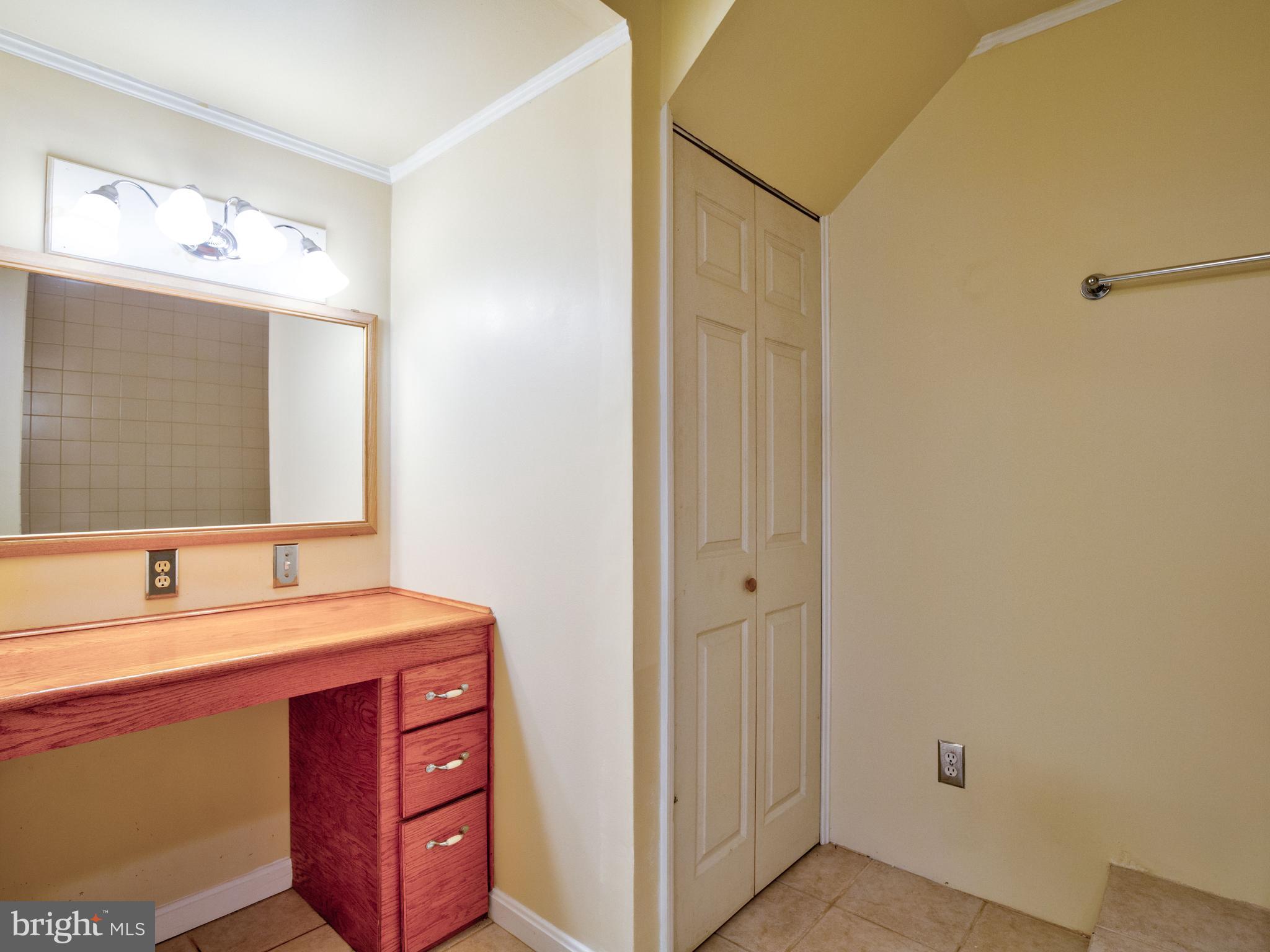 WATERLOO WOODS - Residential