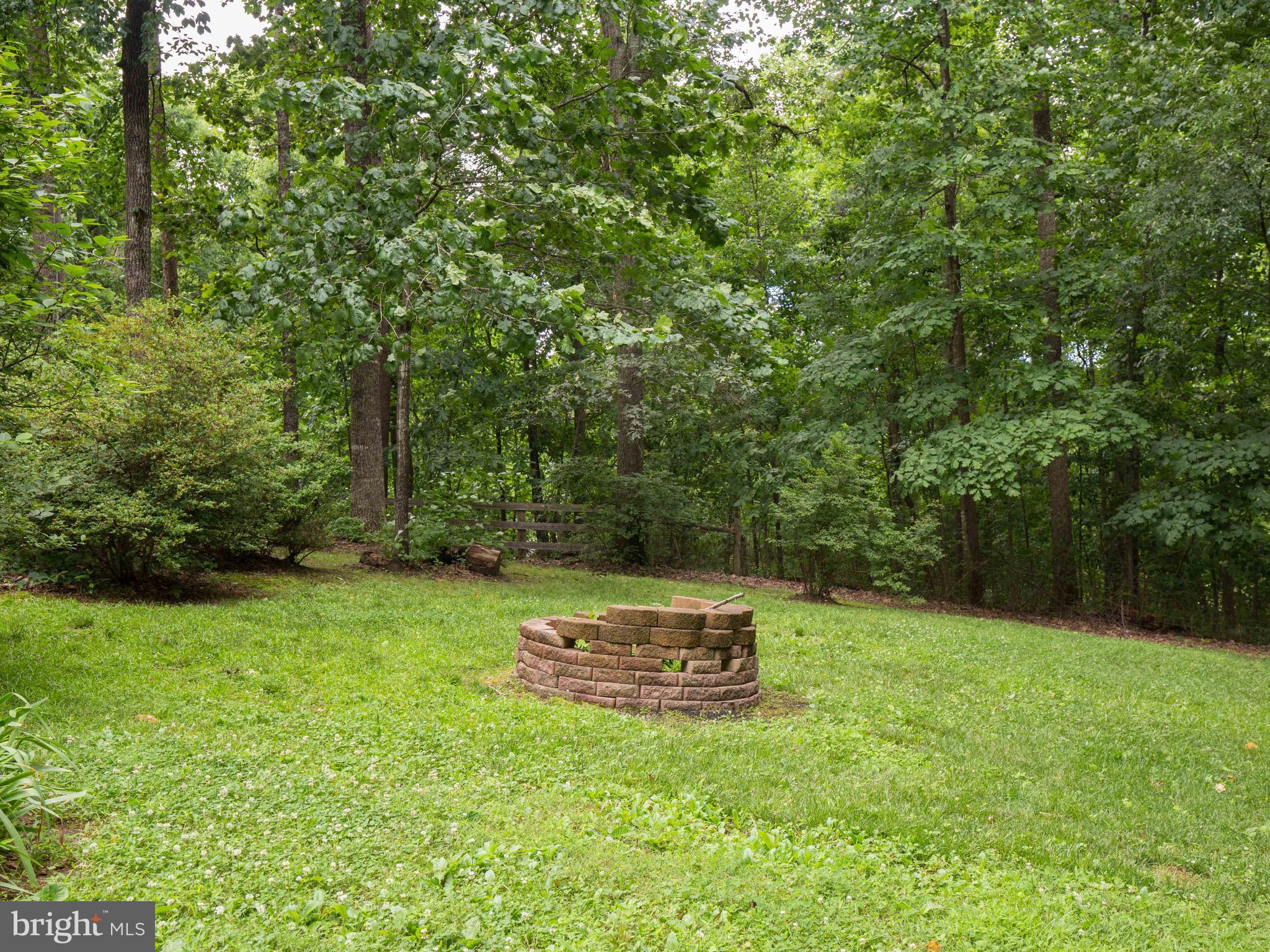 WATERLOO WOODS - Residential