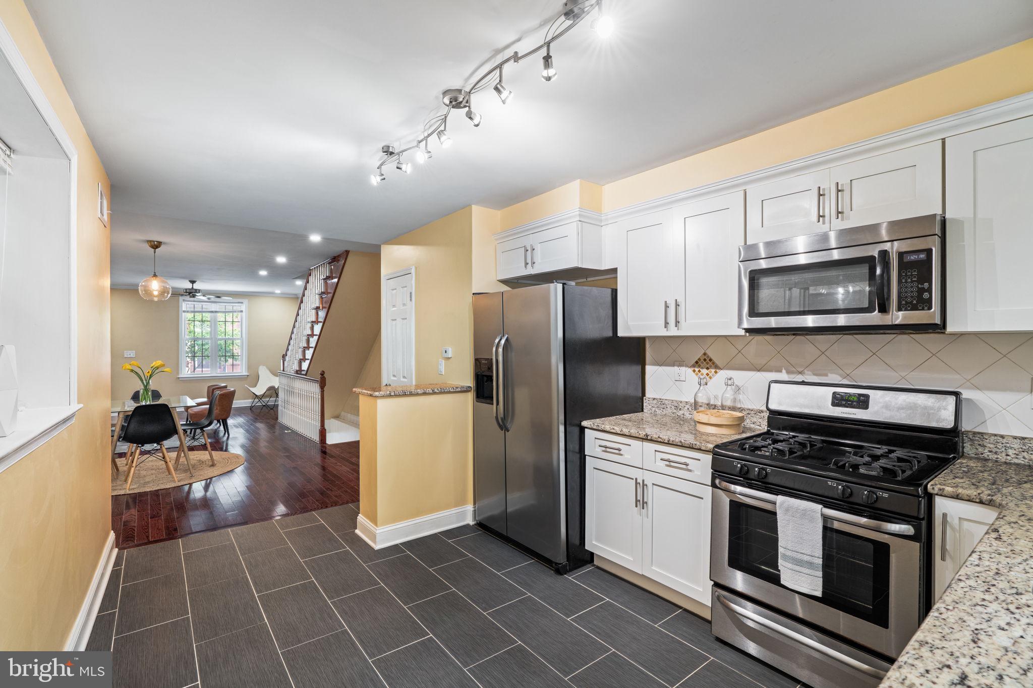 POINT BREEZE - Residential