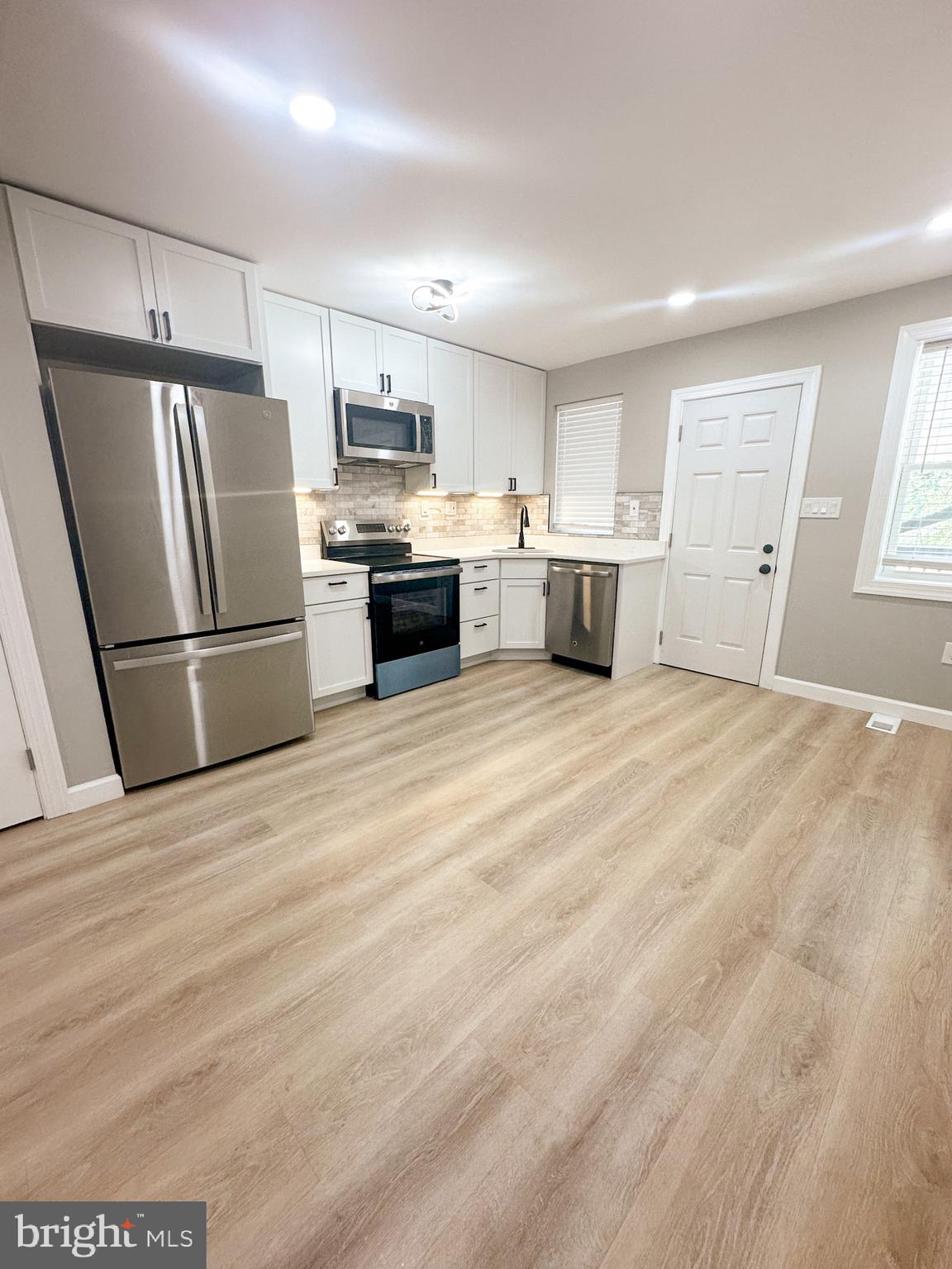 BRIDGEVIEW - GREENLAWN - Residential