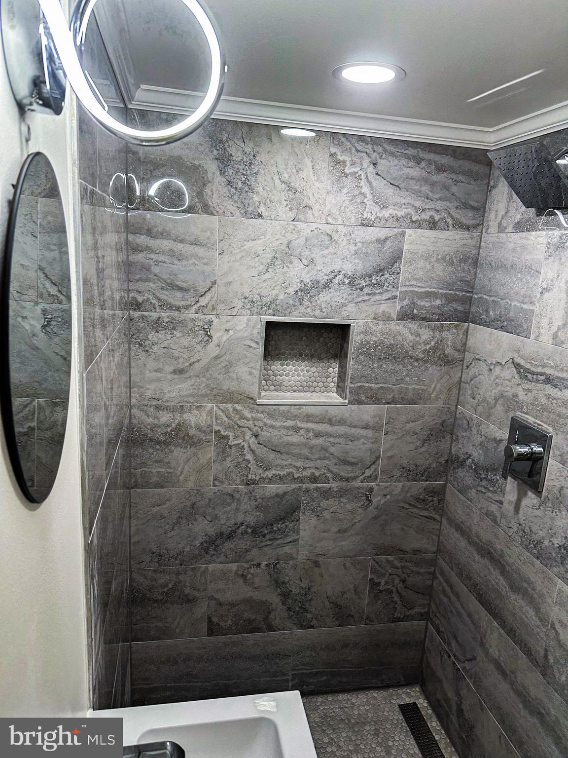 BRIDGEVIEW - GREENLAWN - Residential