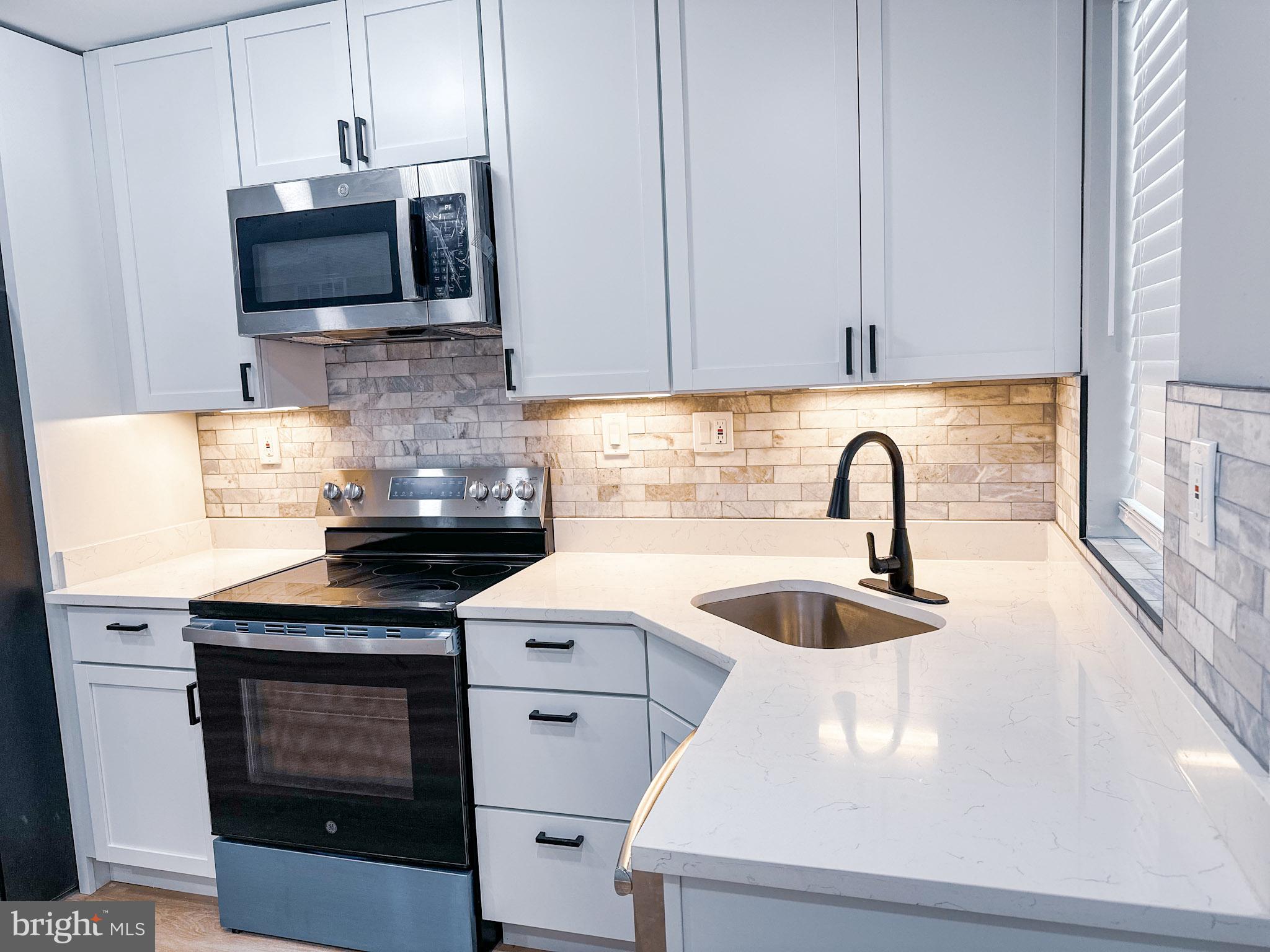 BRIDGEVIEW - GREENLAWN - Residential