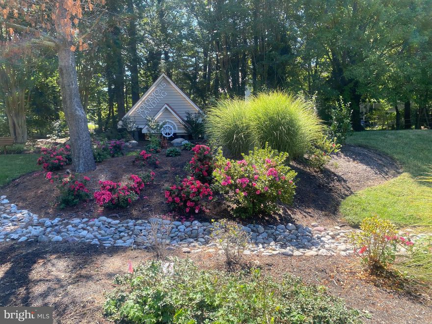 Award winning  Solomons Island gated community.  First floor condo with steps off  the deck.  This condo has three bedrooms and two full baths. Gas fireplace, separate kitchen with eat in space. New carpet, paint, refrigerator, stove and microwave.  The sellers are also offering a Homeowner warranty.  If your looking for a place to keep your boat this condo has a 35 foot boat slip S5 waiting for you.  Solomons  is located at the southern tip of Calvert County, in Southern Maryland, where the Patuxent River meets the Chesapeake Bay. It is a well known stop off for boaters making their way up and down the coast. Approximately 1 hour :25 min to DC/VA, very conveniently located. Solomons Landing is a short walk to restaurants, bars, museums and a beautiful boardwalk . Come to Solomons and have fun.