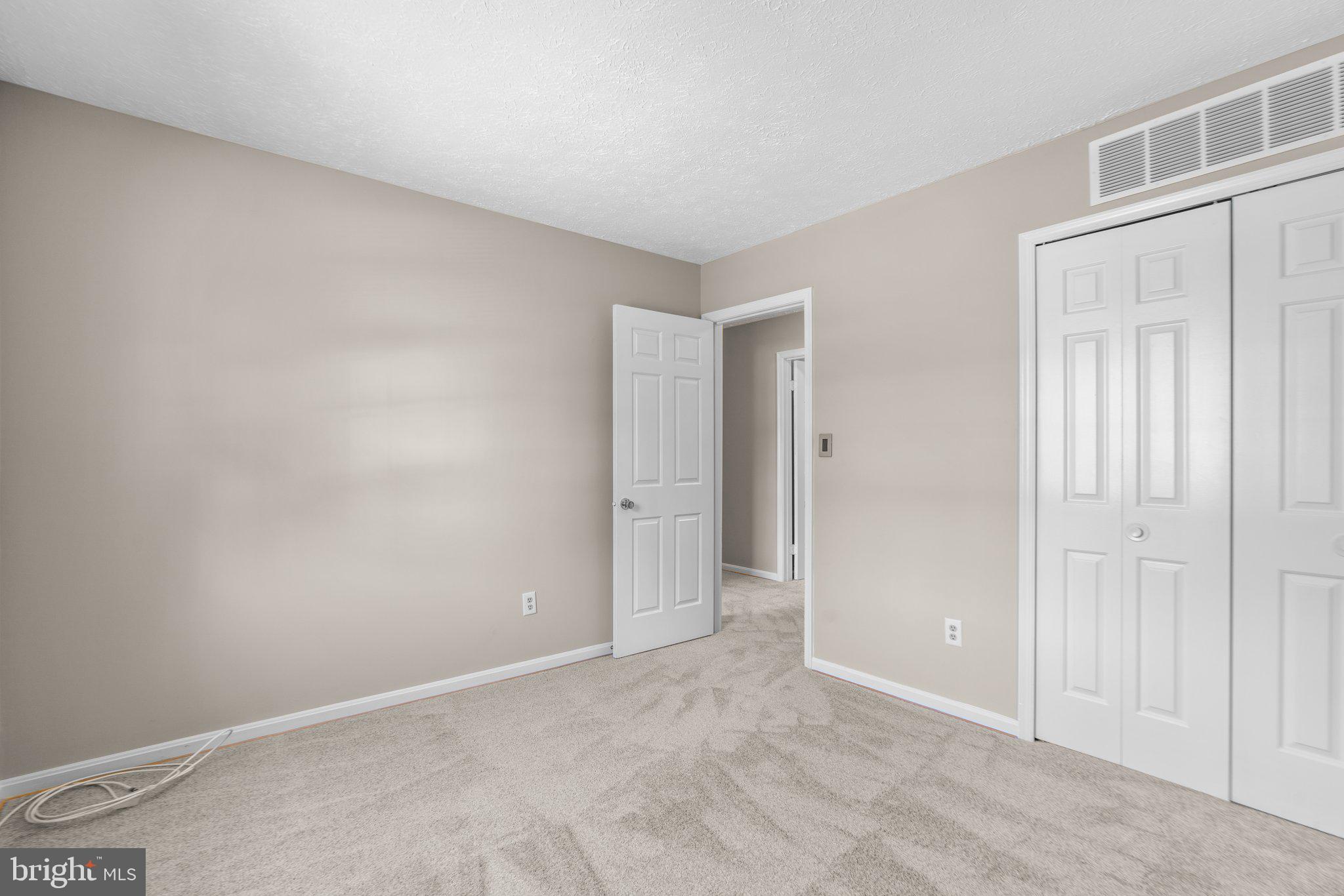 TREVOR WOODS - Residential