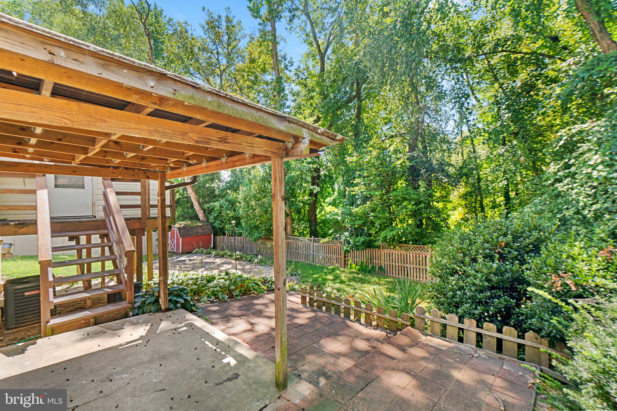 TREVOR WOODS - Residential