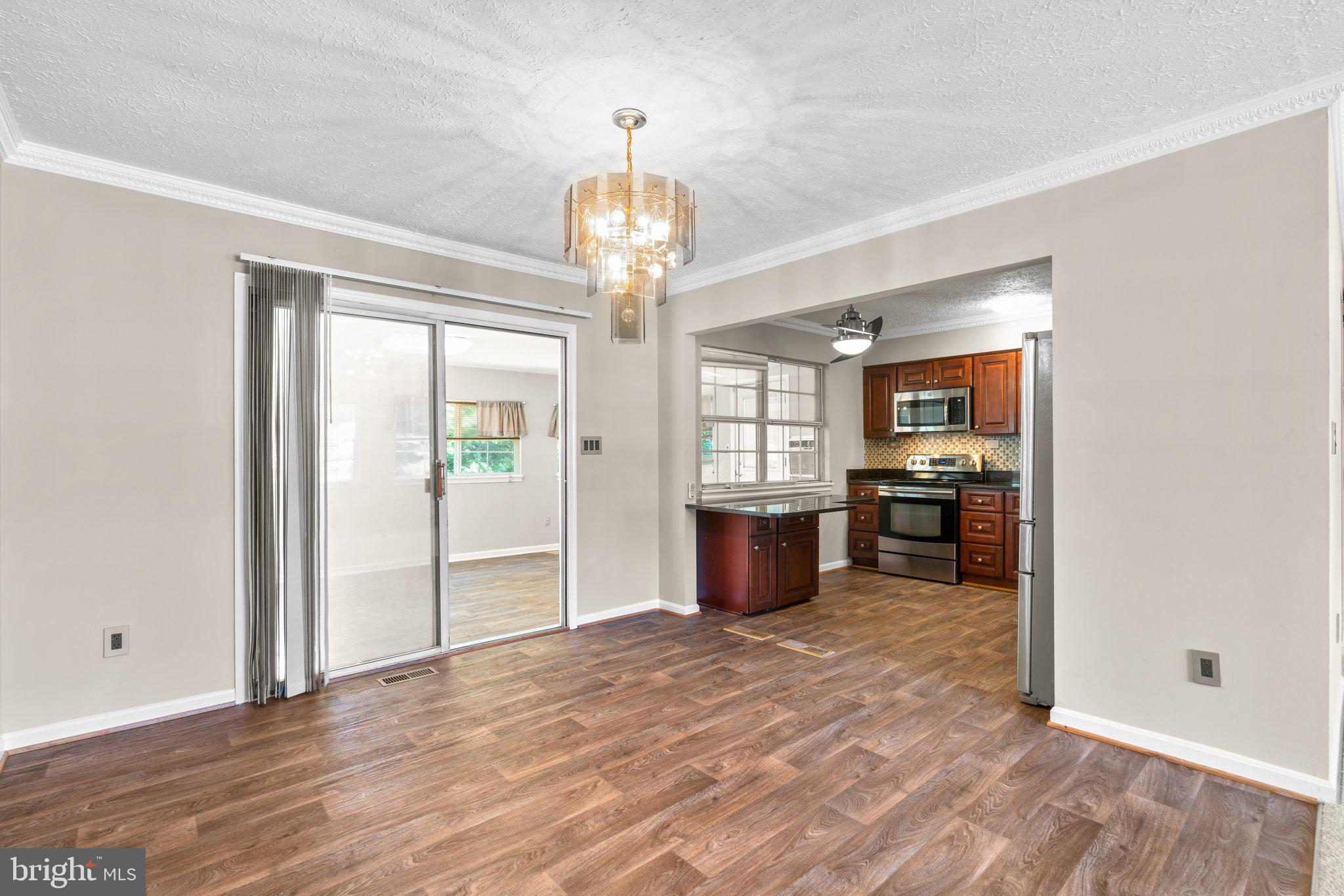 TREVOR WOODS - Residential