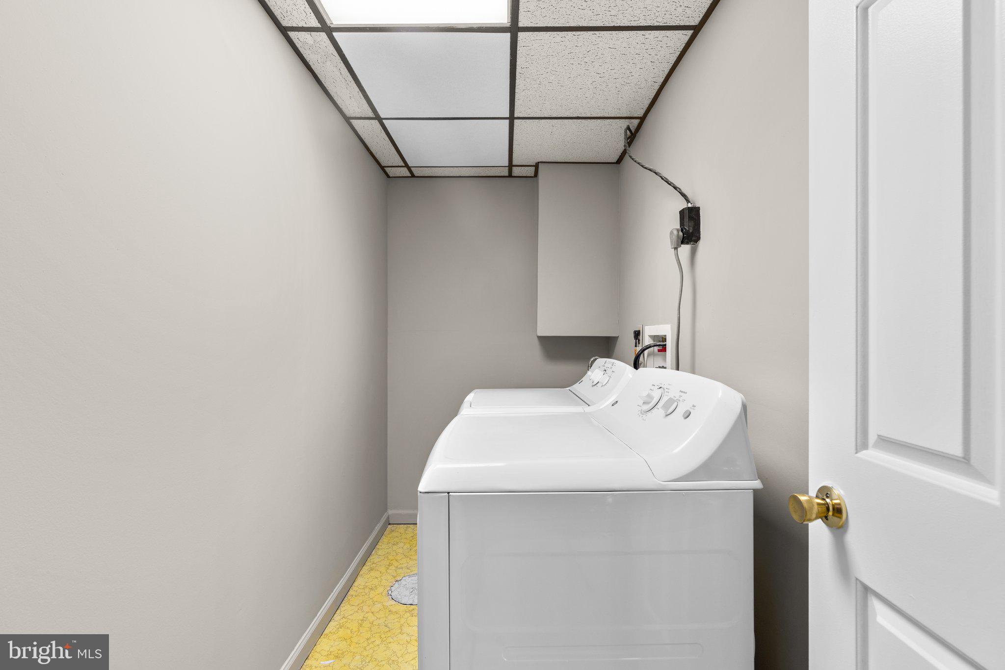 TREVOR WOODS - Residential