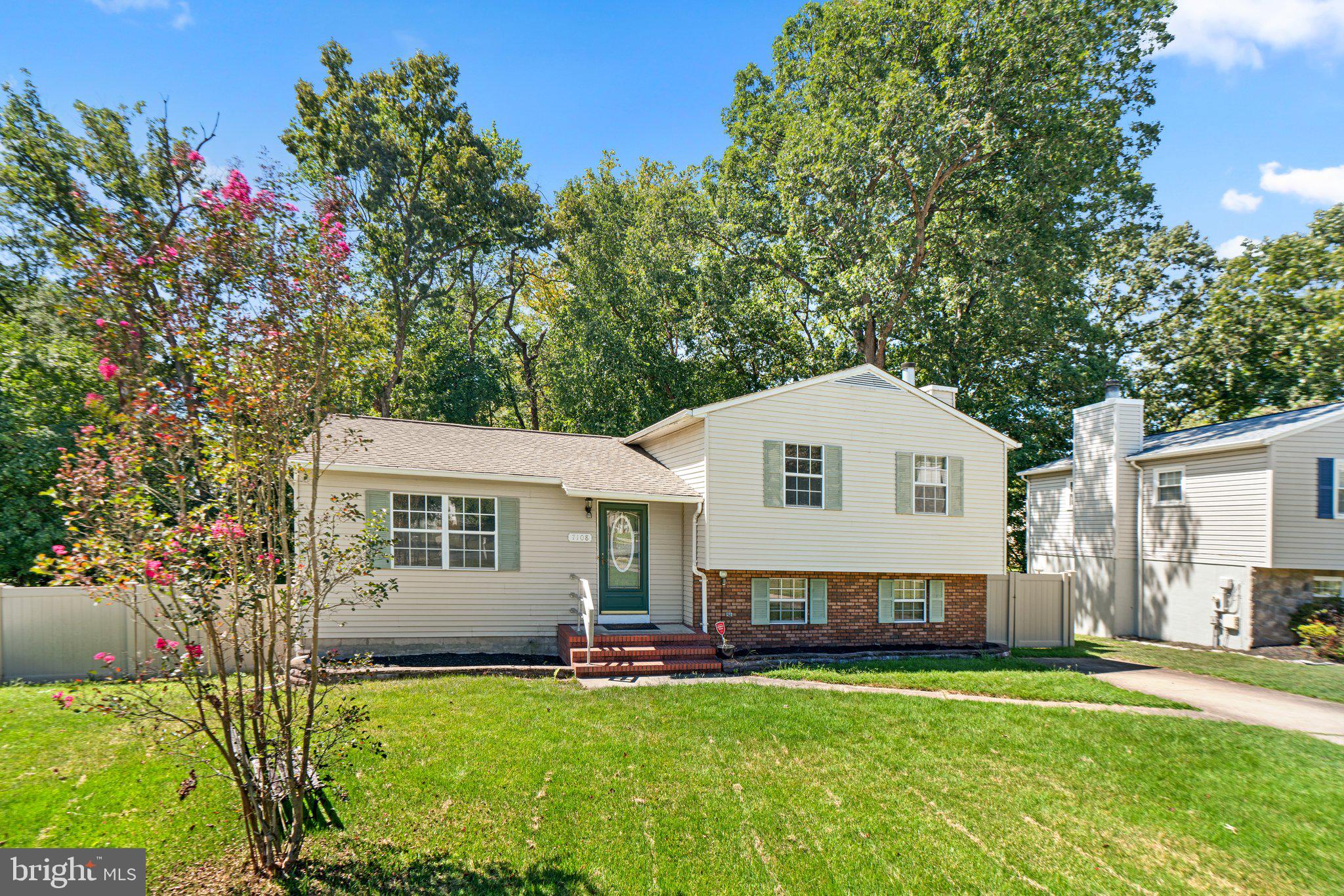 TREVOR WOODS - Residential