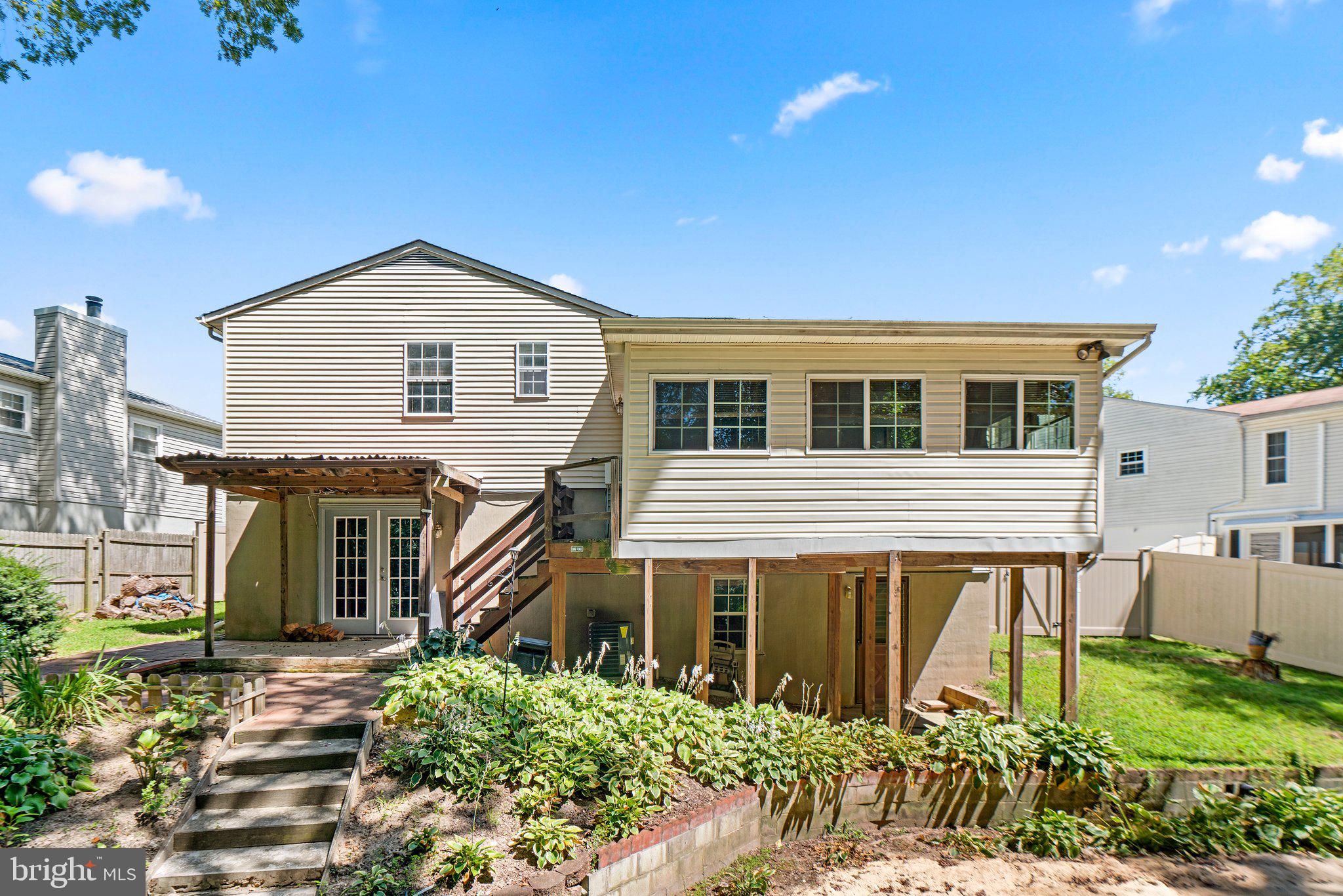 TREVOR WOODS - Residential