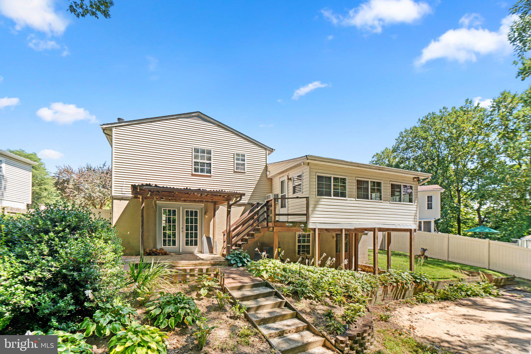 TREVOR WOODS - Residential