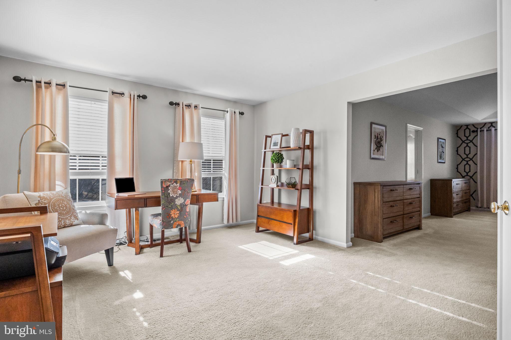 MEADOWBROOK - Residential