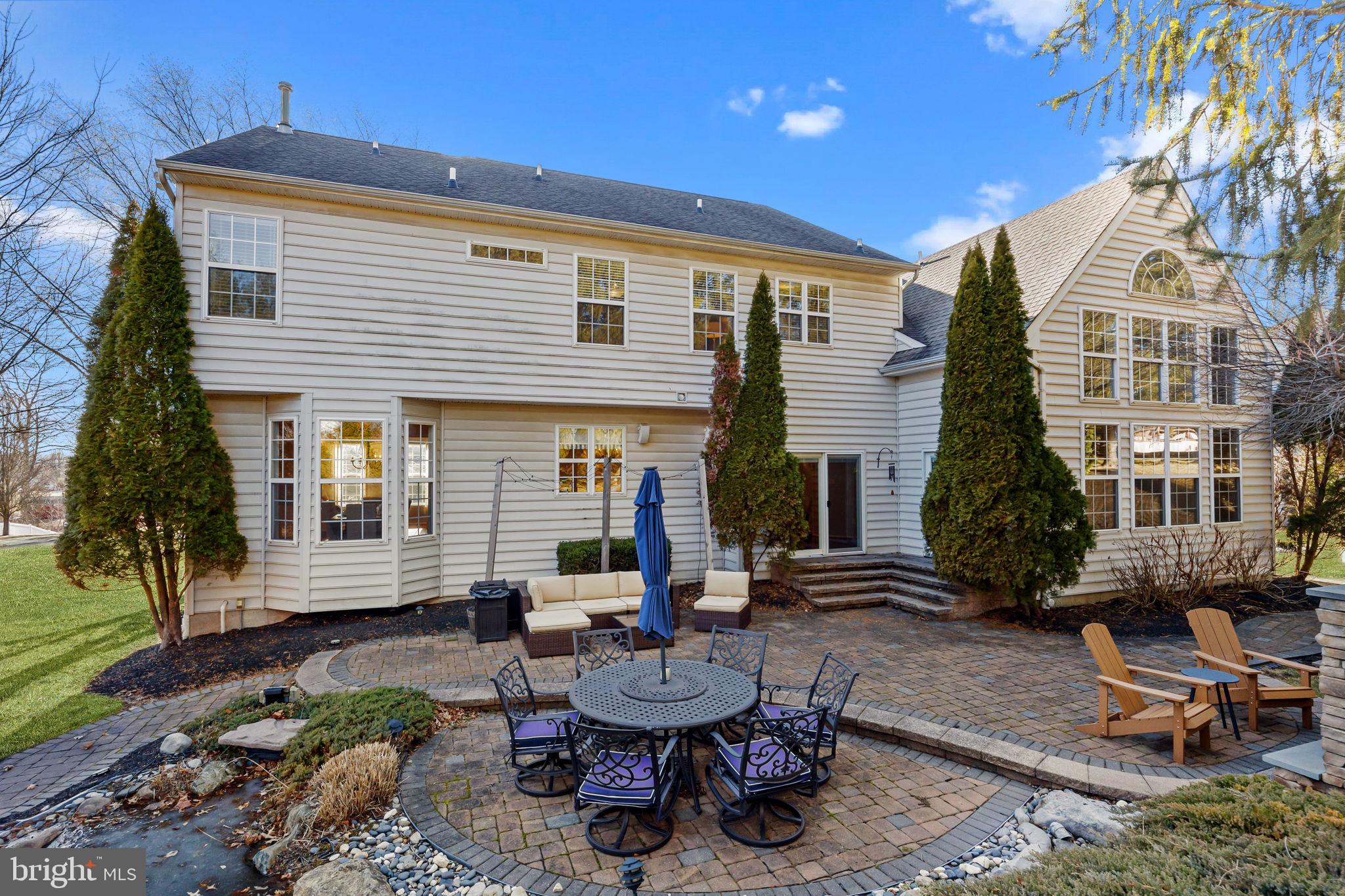 MEADOWBROOK - Residential