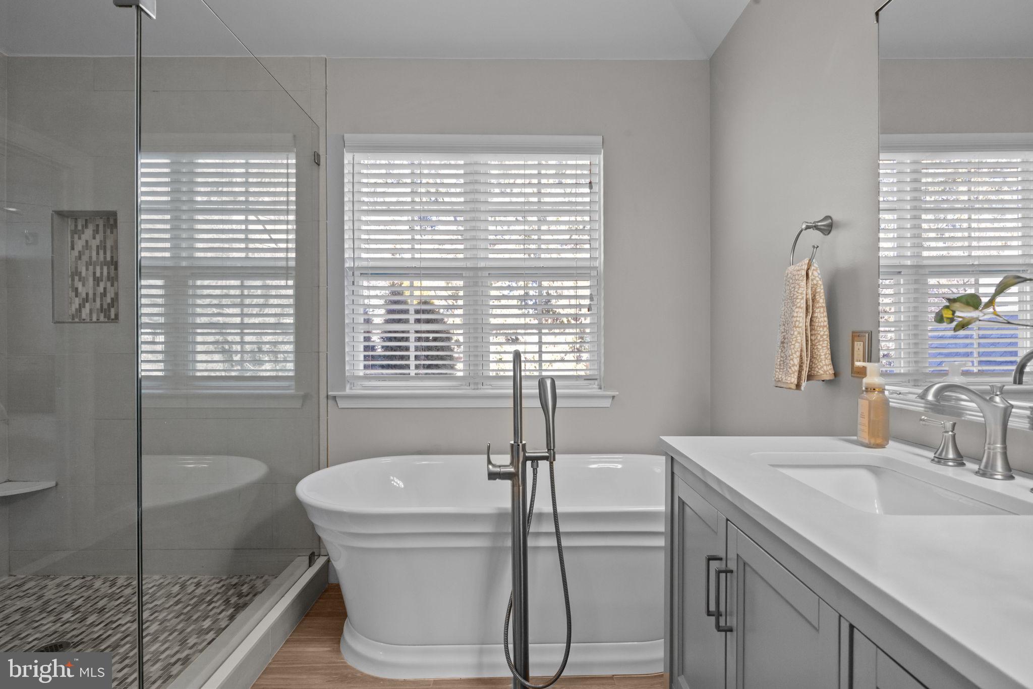 MEADOWBROOK - Residential