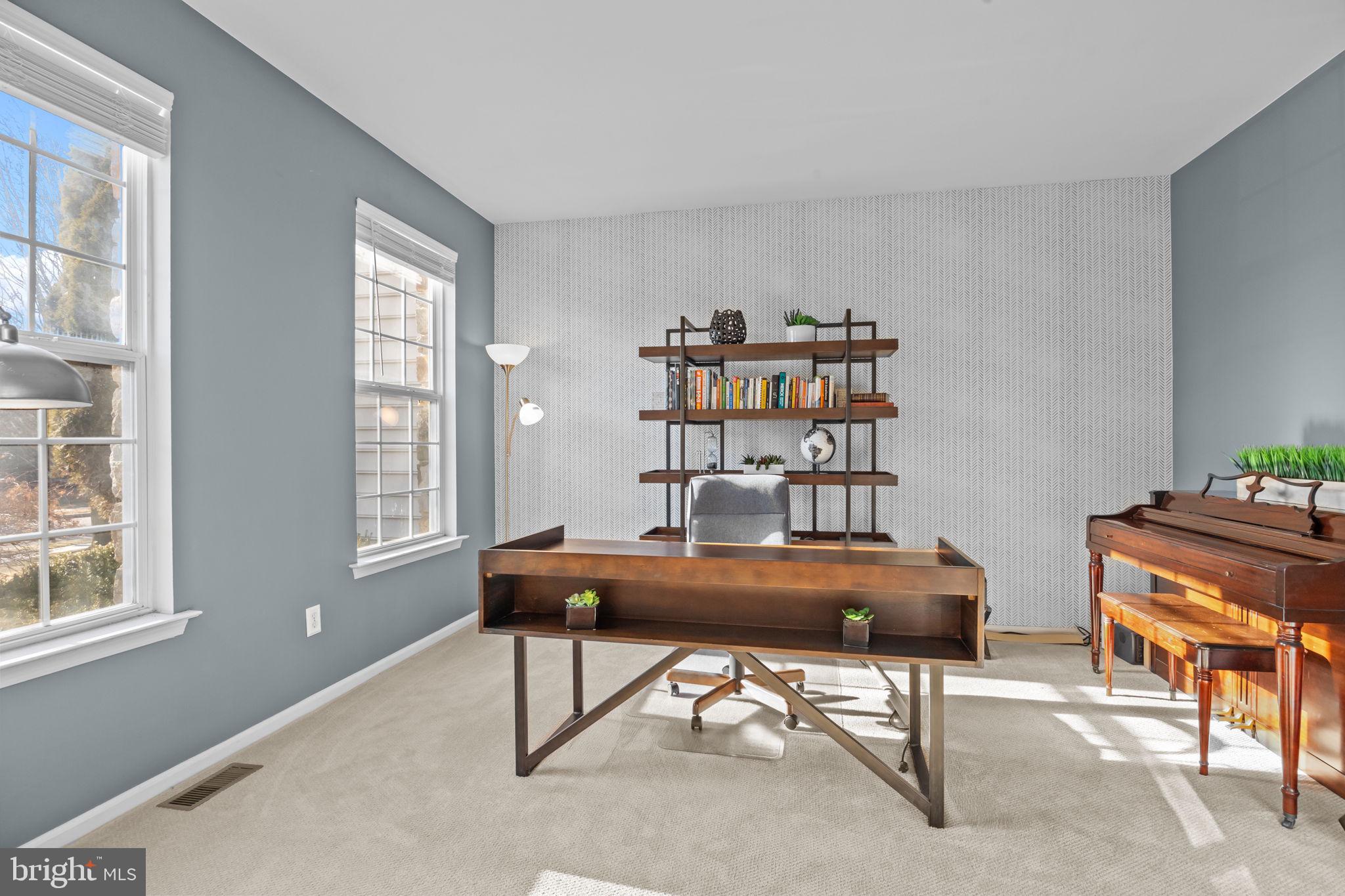 MEADOWBROOK - Residential