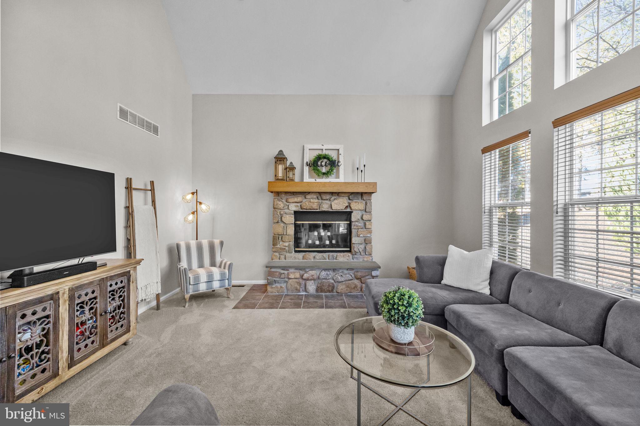 MEADOWBROOK - Residential