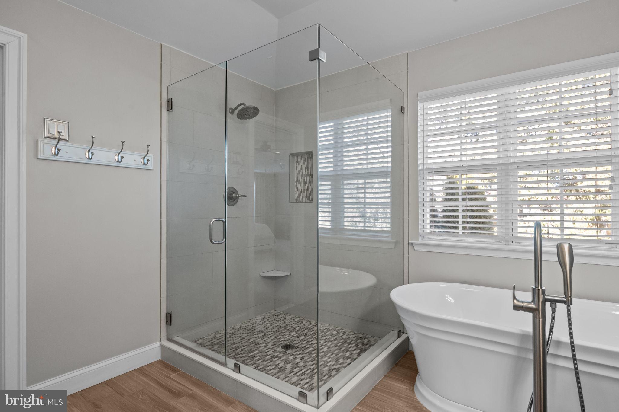 MEADOWBROOK - Residential