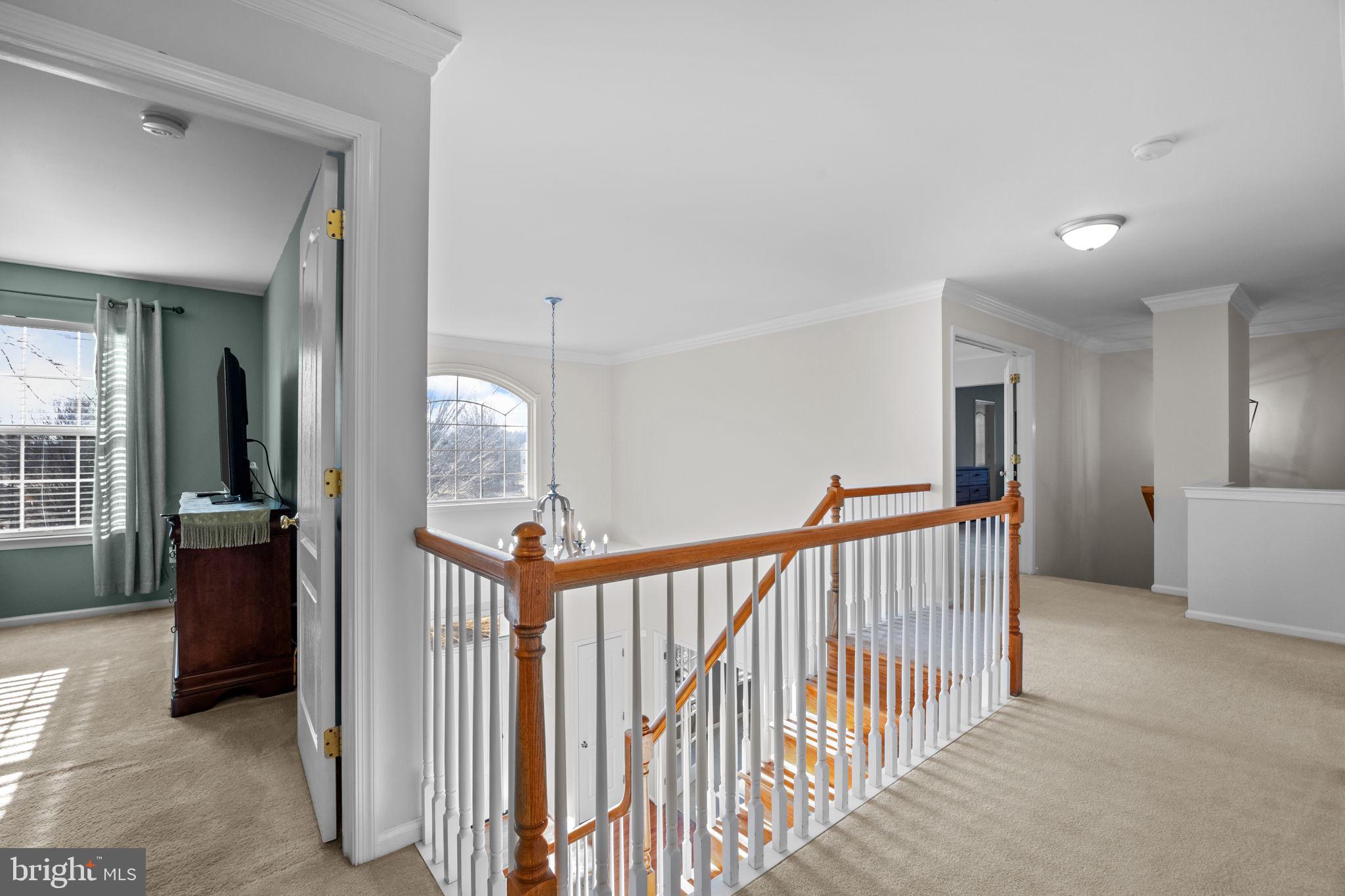 MEADOWBROOK - Residential