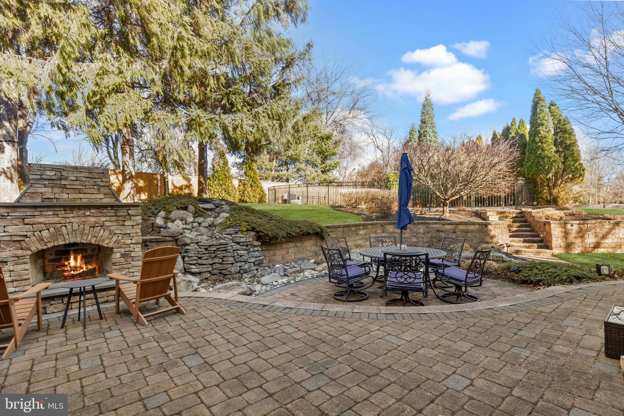 MEADOWBROOK - Residential